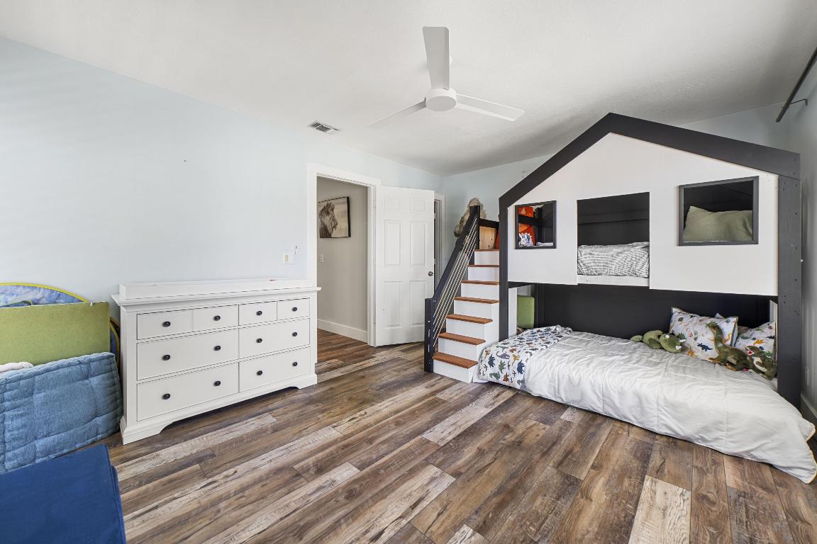 6268 Robinson Street