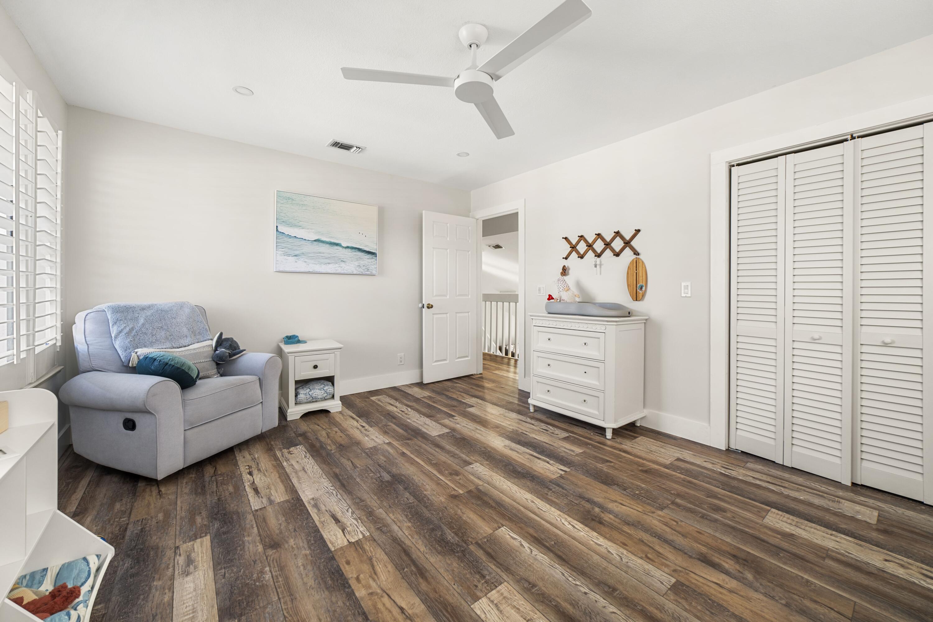 6268 Robinson Street