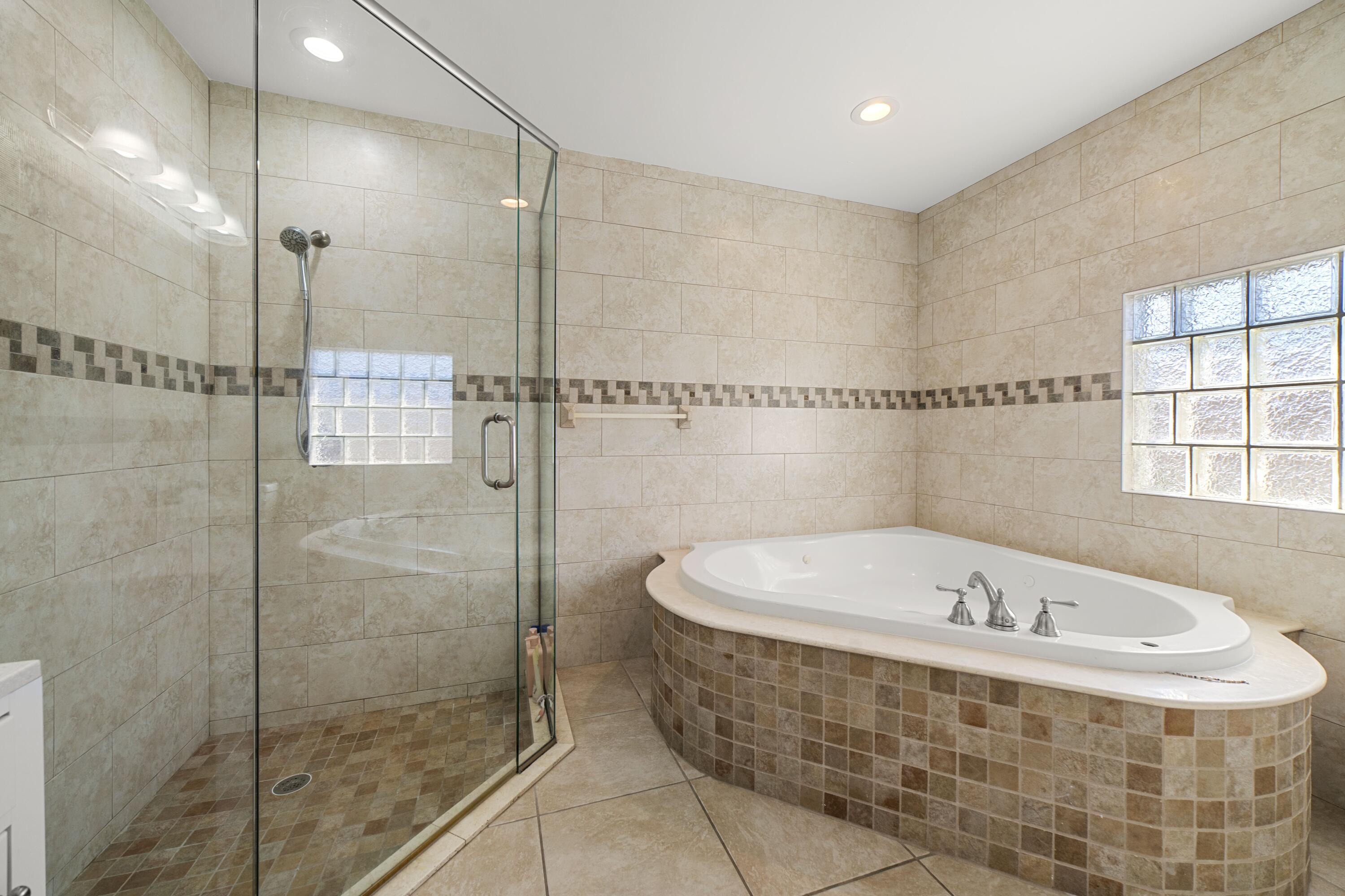 6268 Robinson Street