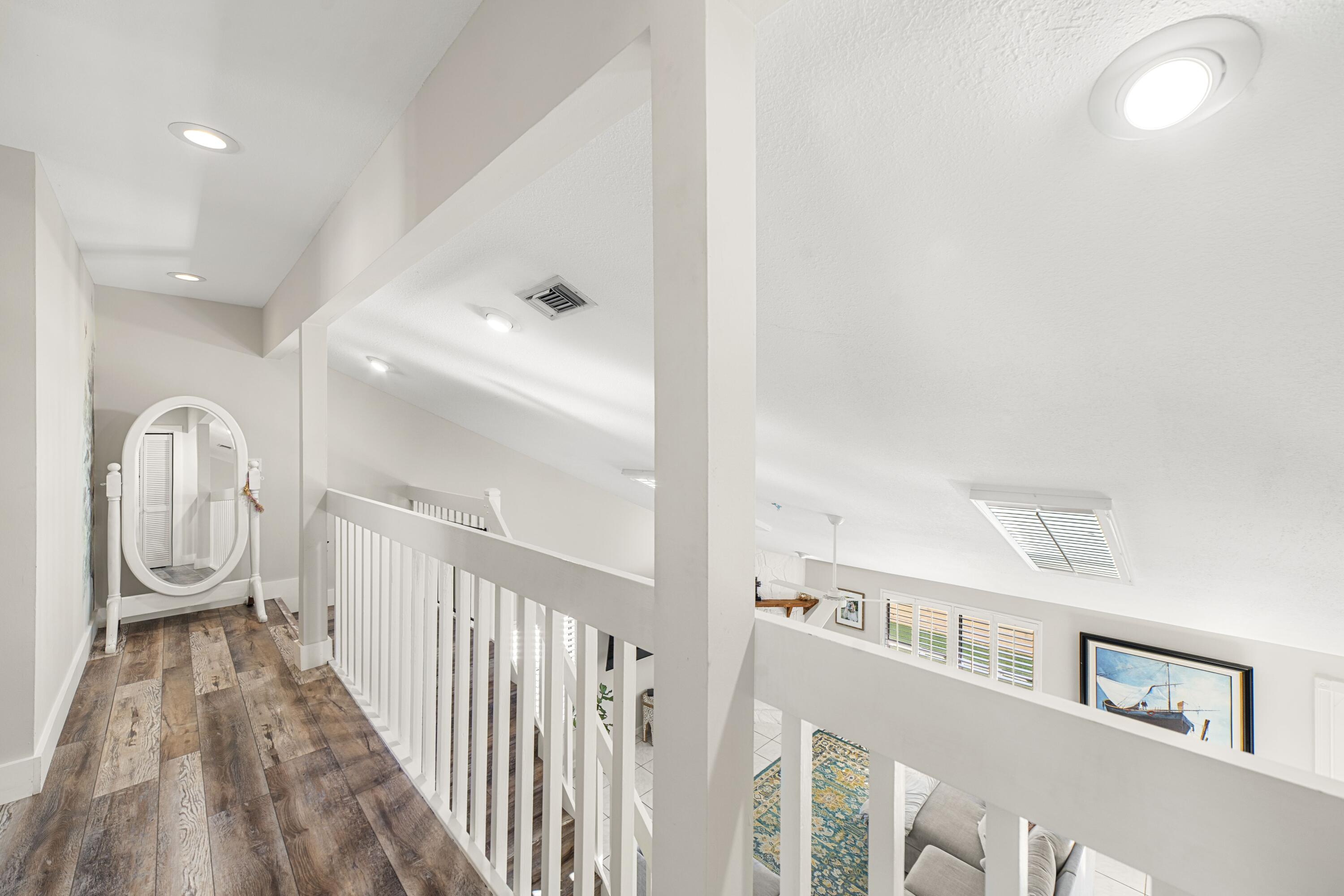 6268 Robinson Street