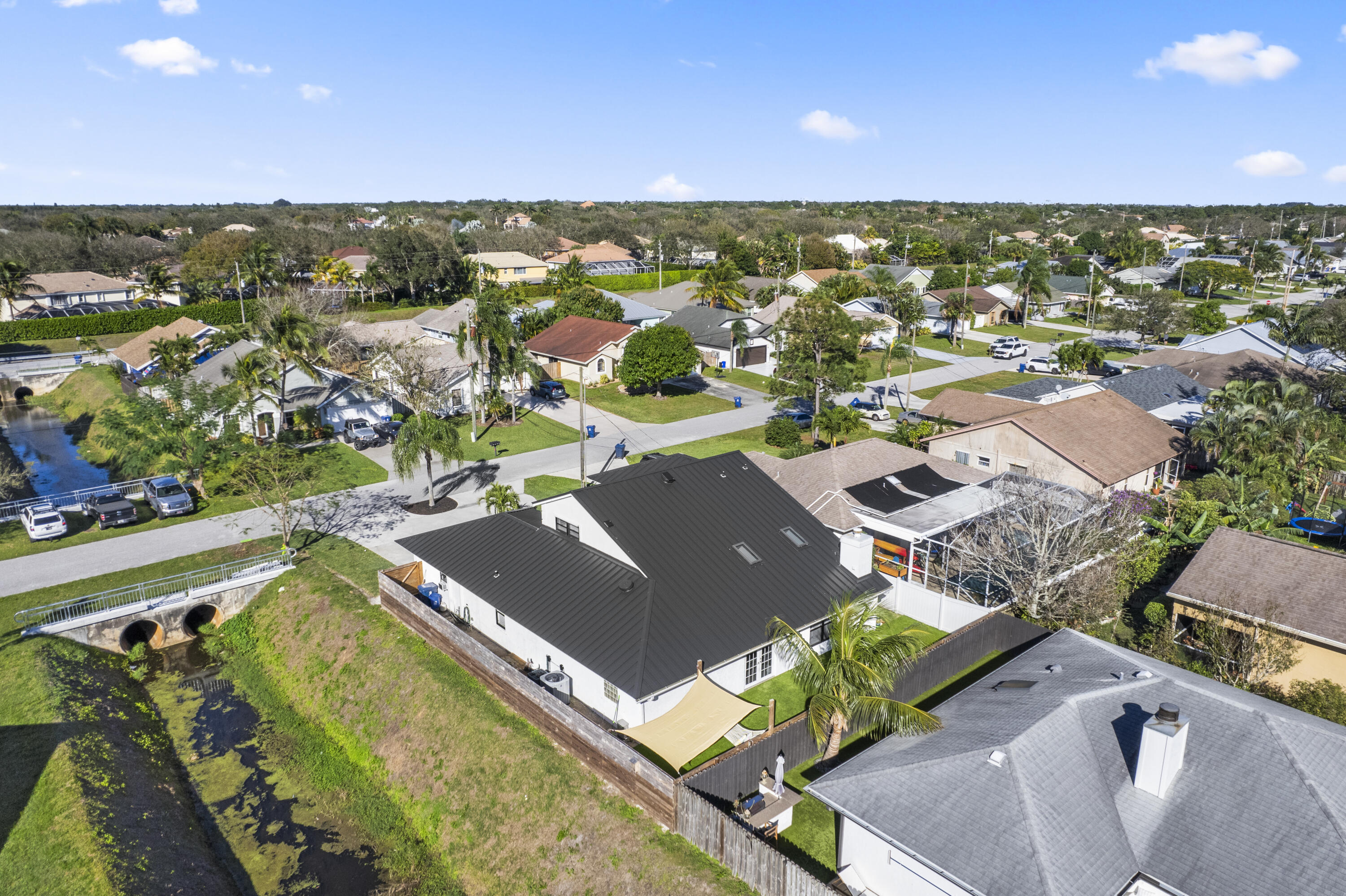 6268 Robinson Street