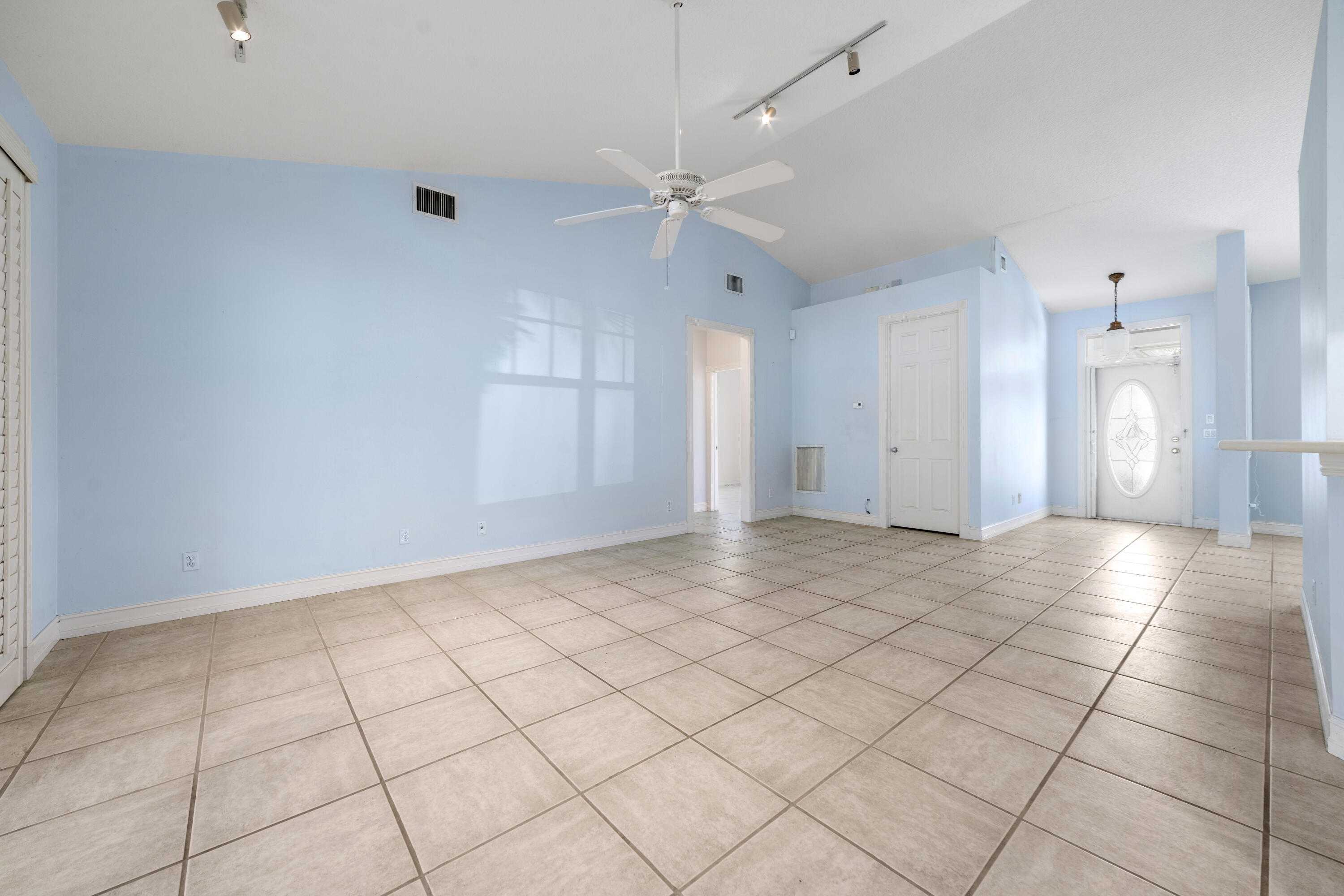 9355 SE Mercury Street