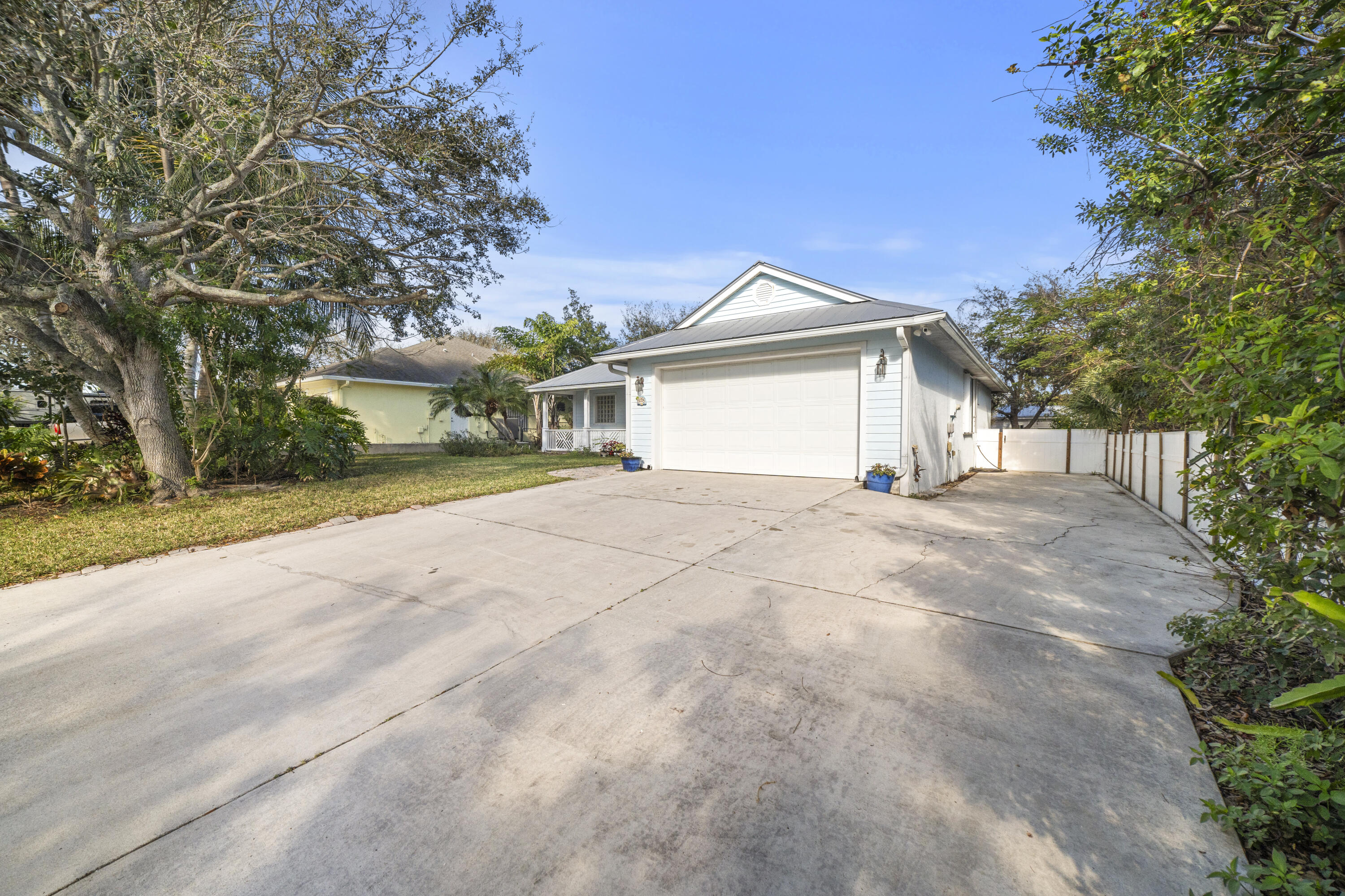 9355 SE Mercury Street