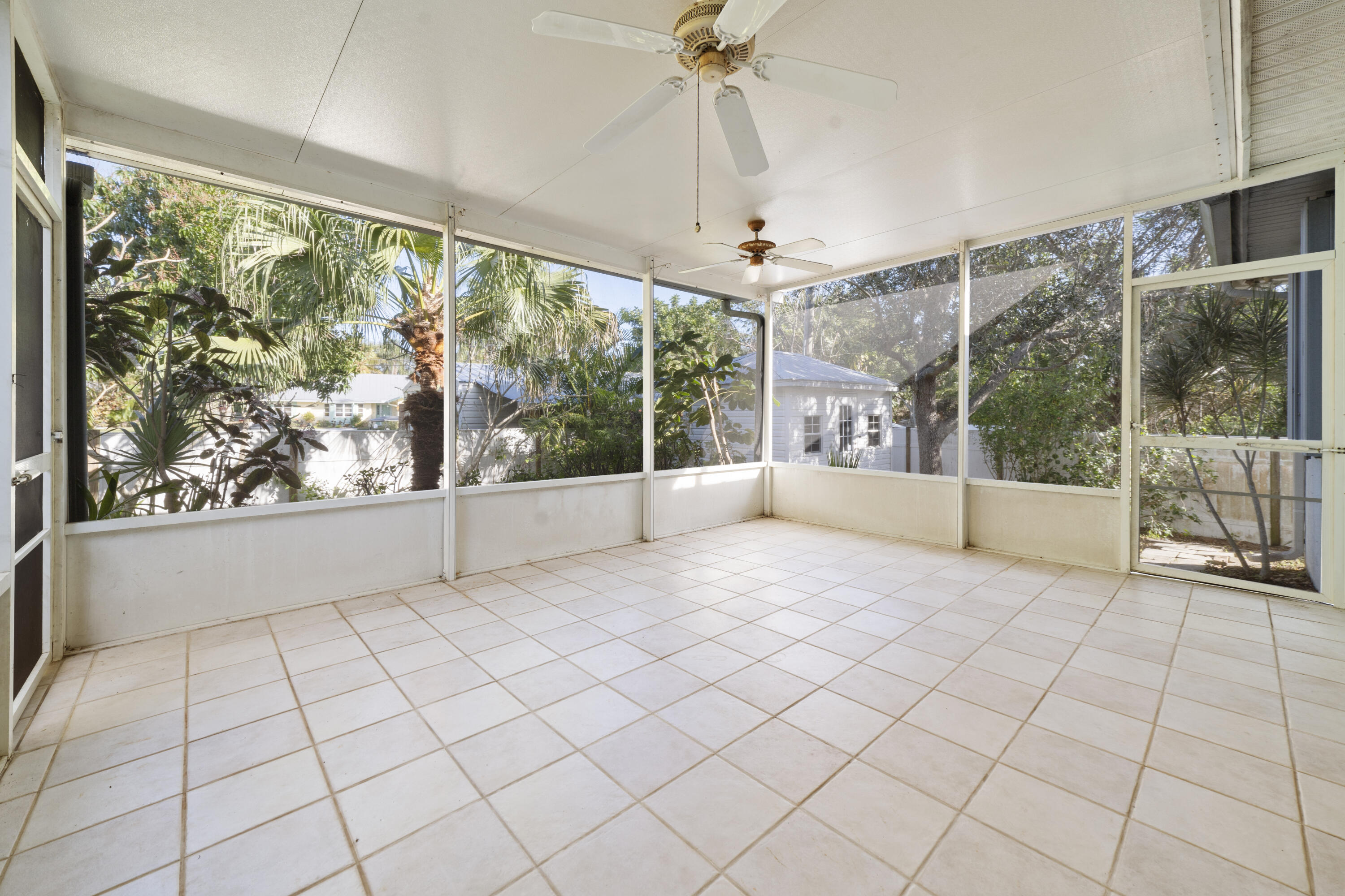 9355 SE Mercury Street