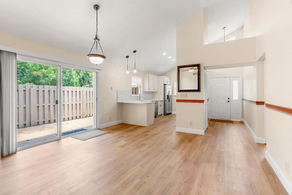 182 Maplecrest Circle