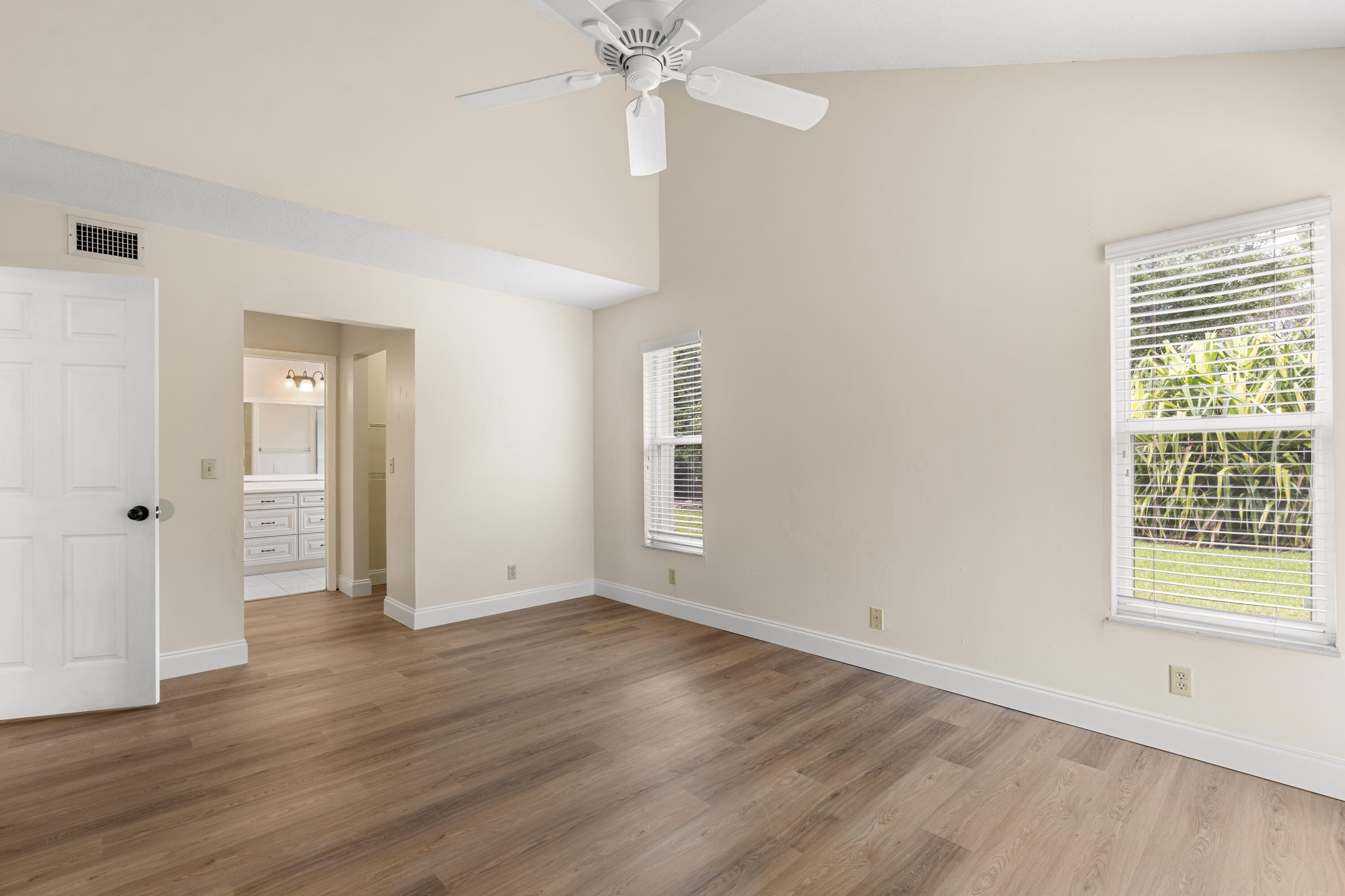 182 Maplecrest Circle