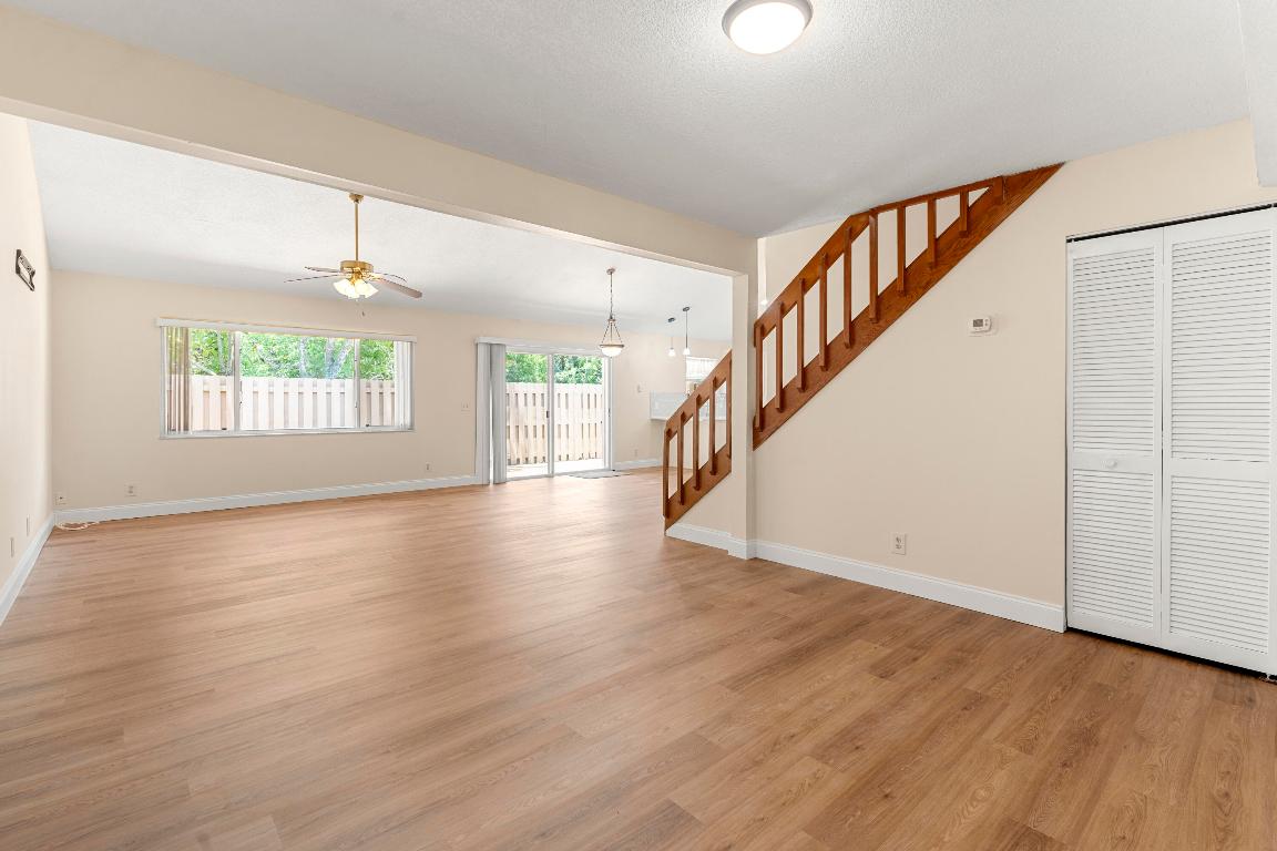 182 Maplecrest Circle