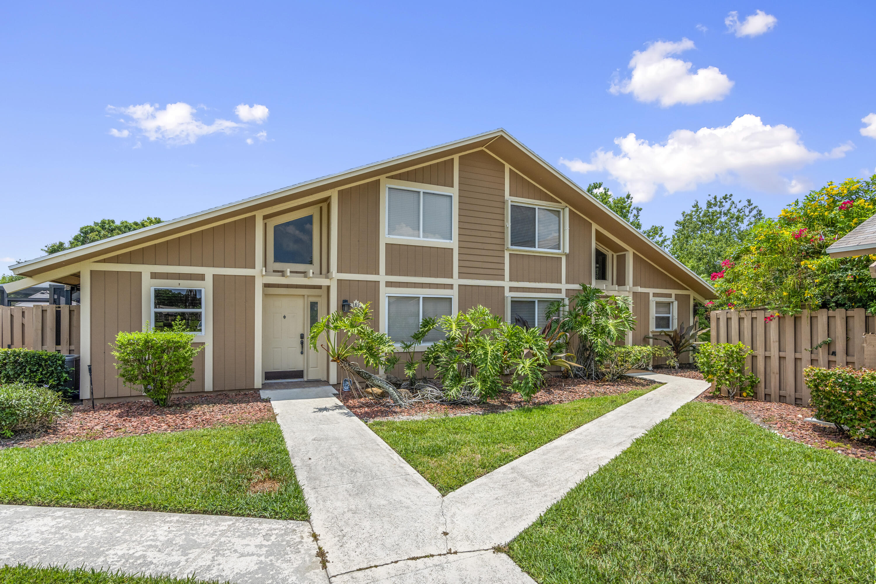 182 Maplecrest Circle