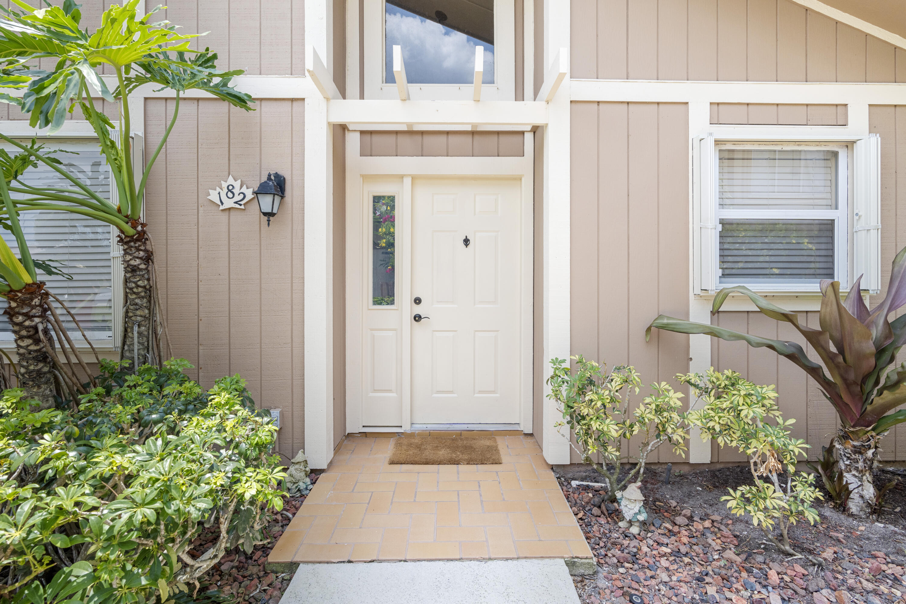 182 Maplecrest Circle