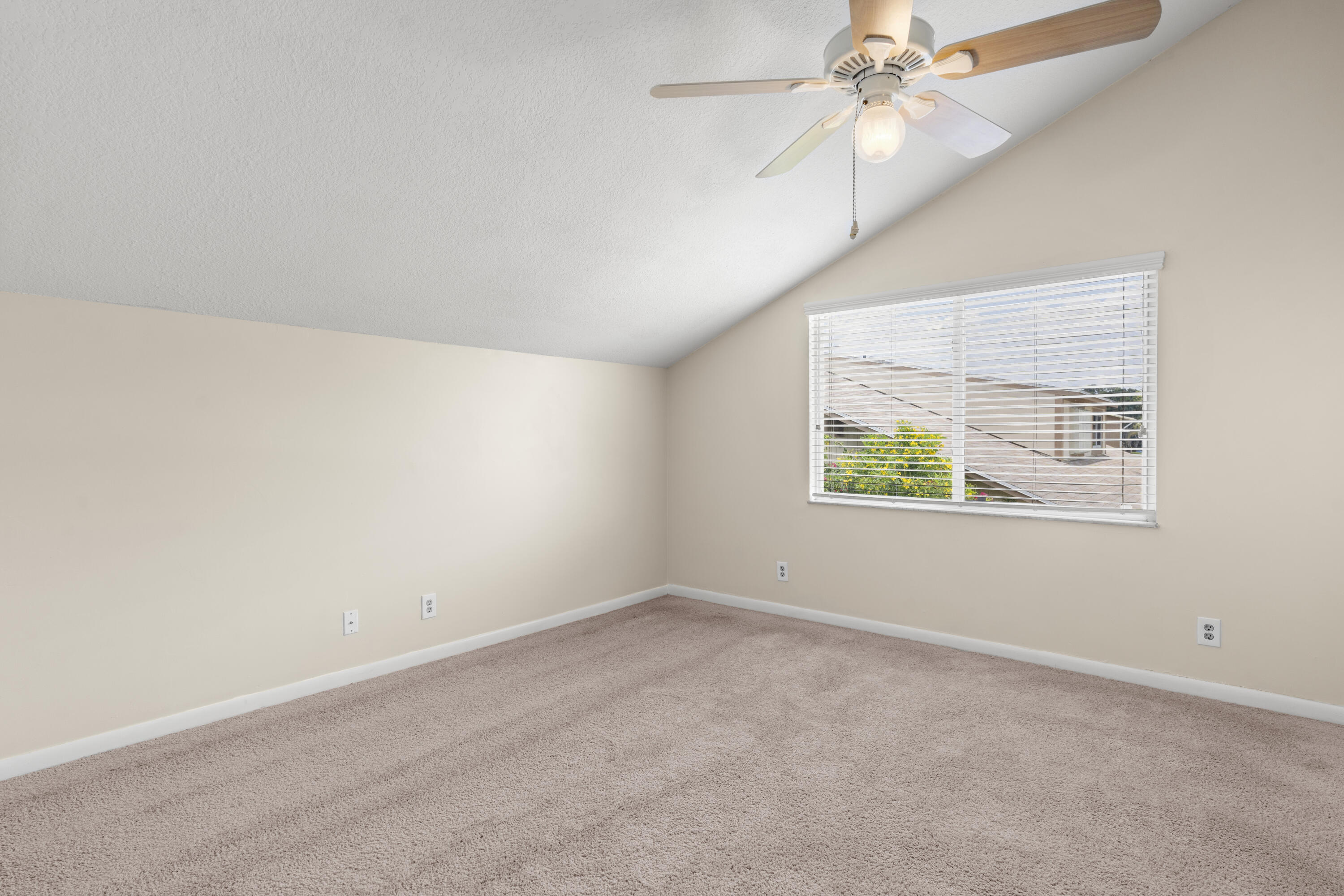 182 Maplecrest Circle