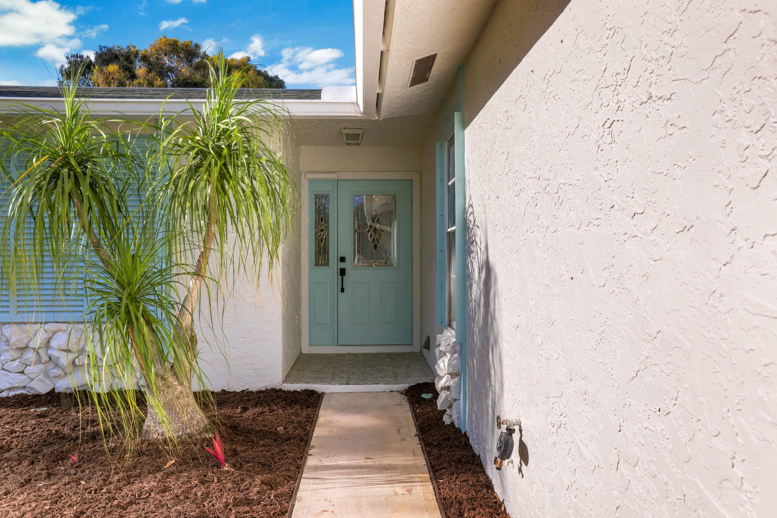 6309 SE Poinciana Lane