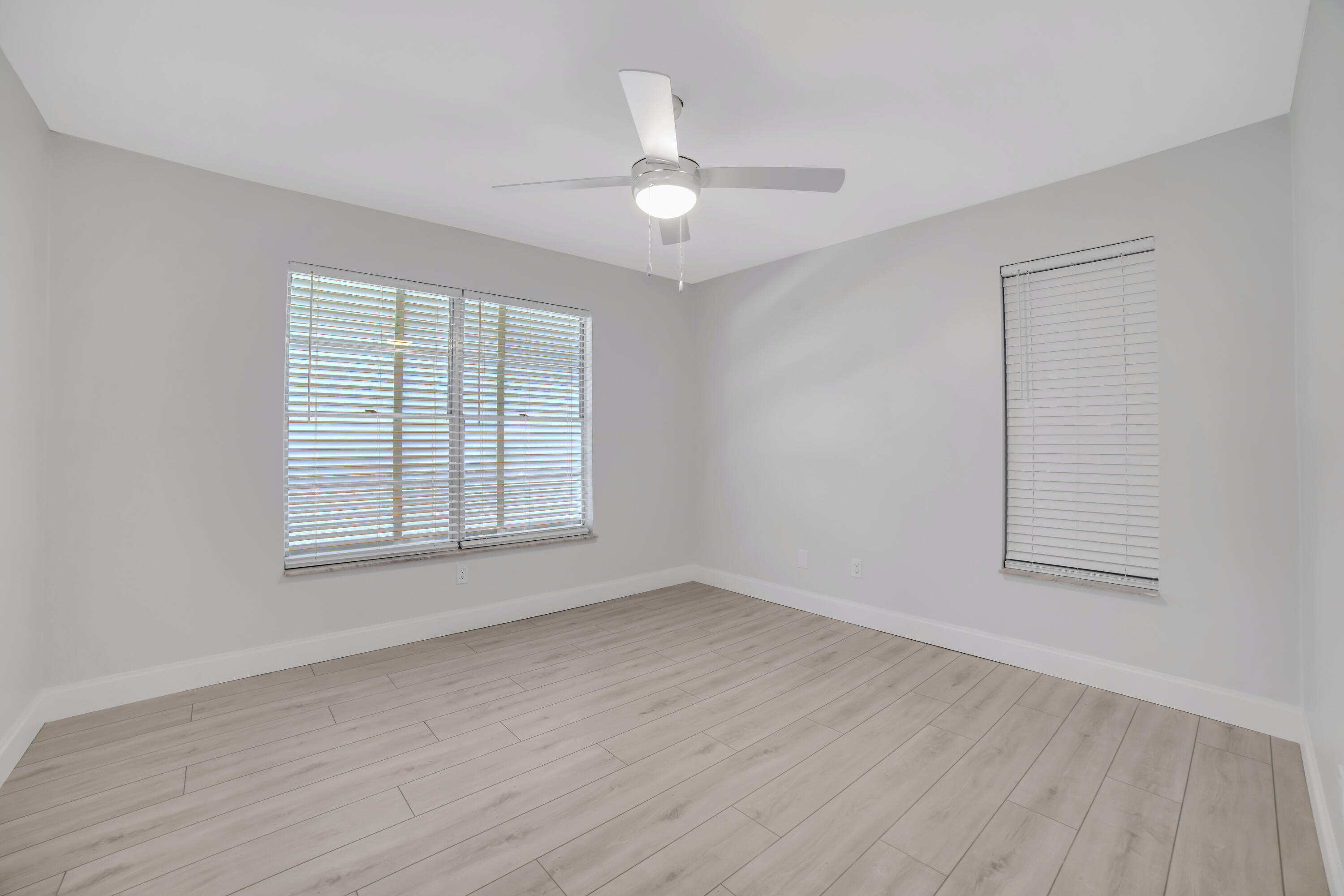 6309 SE Poinciana Lane