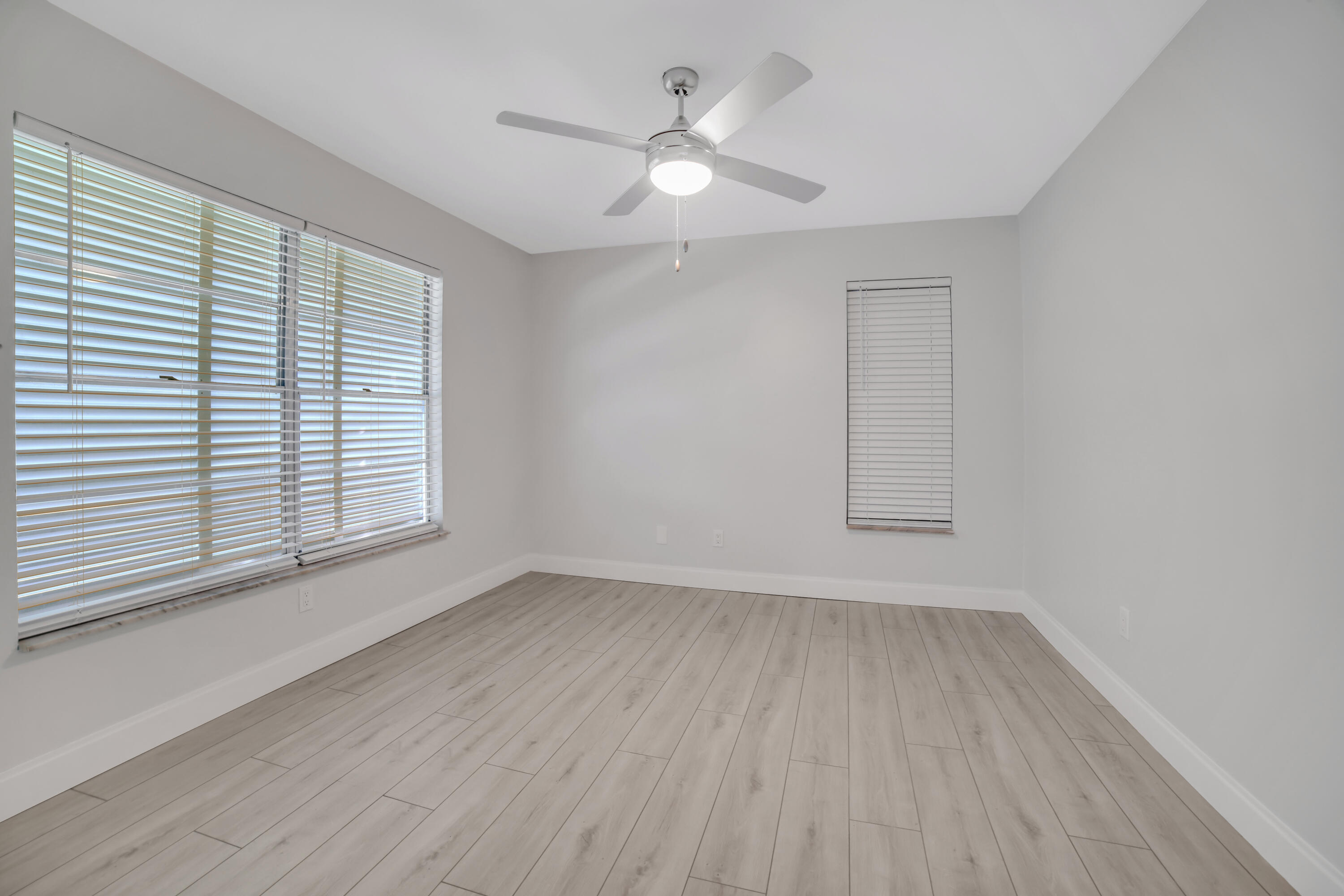 6309 SE Poinciana Lane