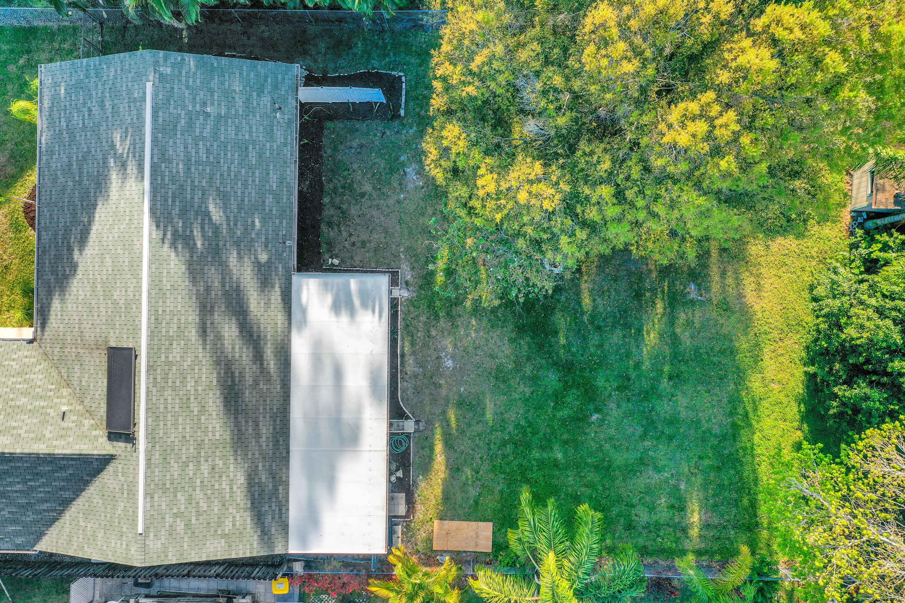 6309 SE Poinciana Lane