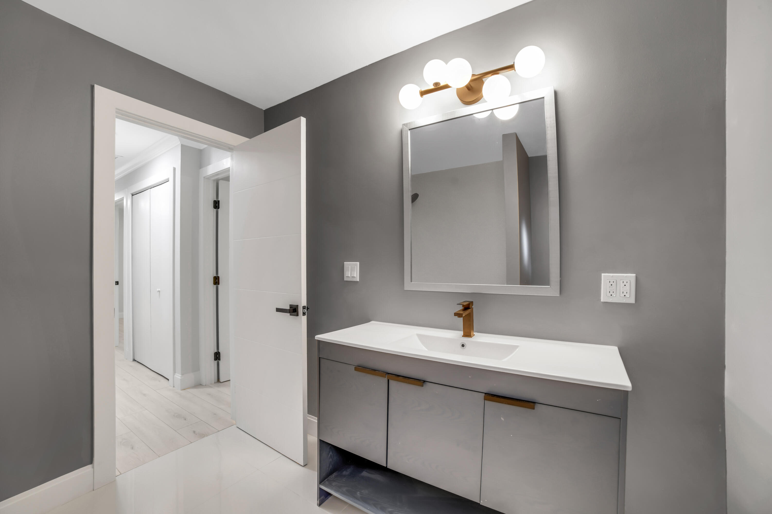 6309 SE Poinciana Lane