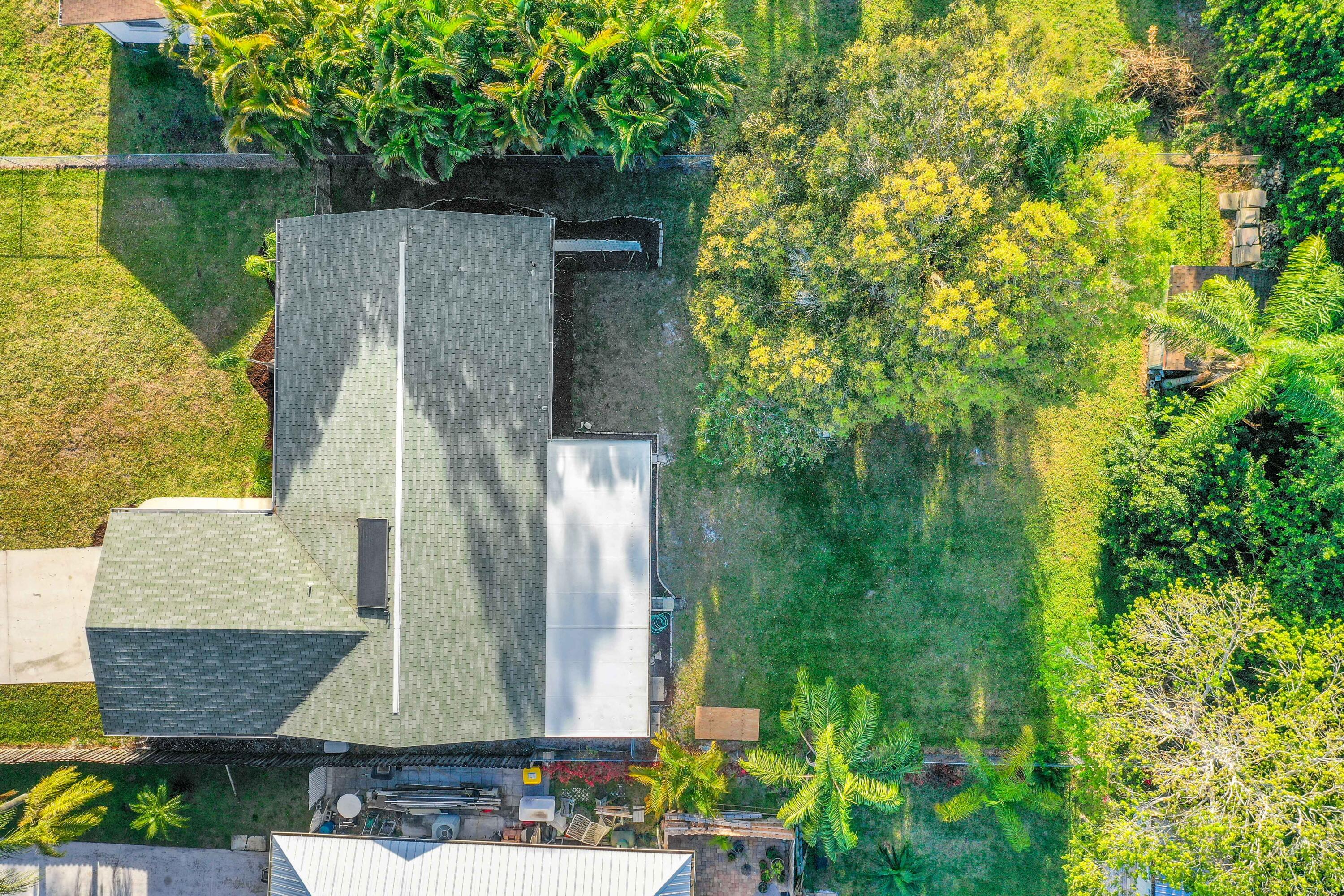 6309 SE Poinciana Lane