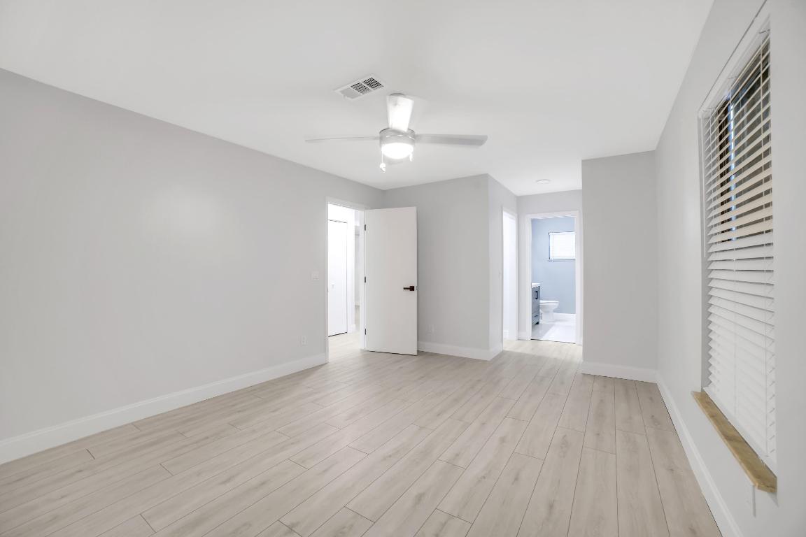 6309 SE Poinciana Lane