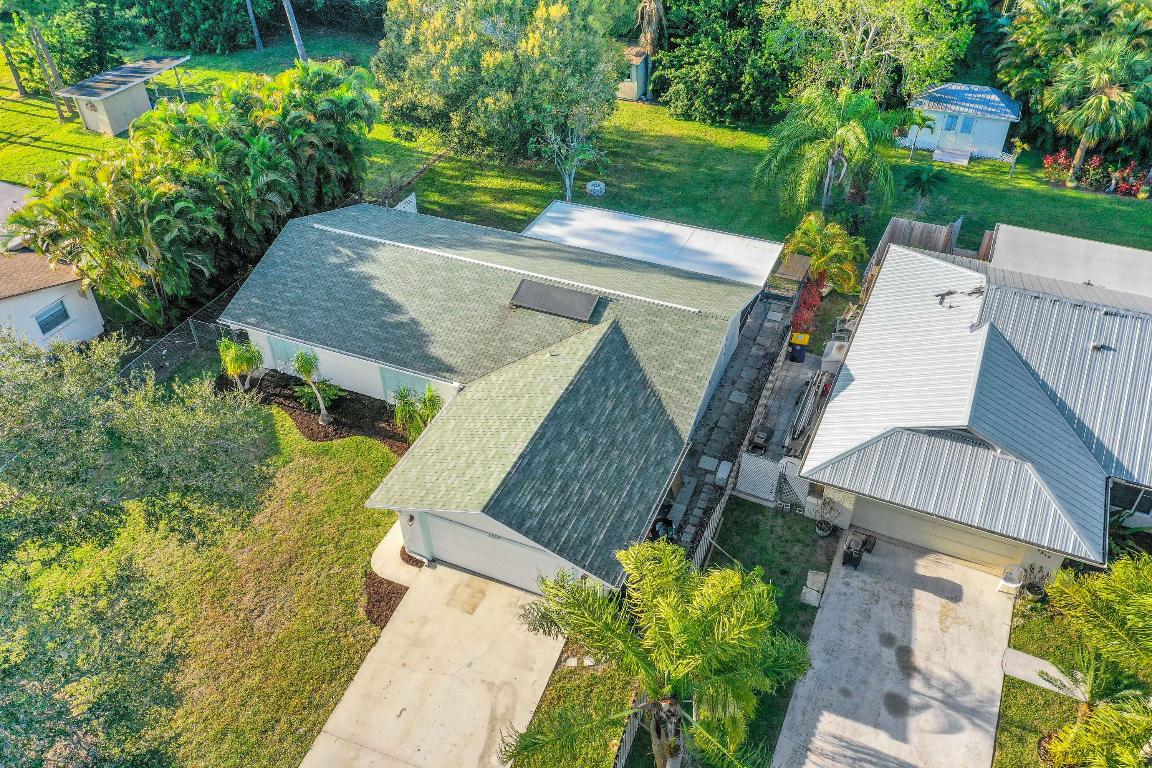 6309 SE Poinciana Lane