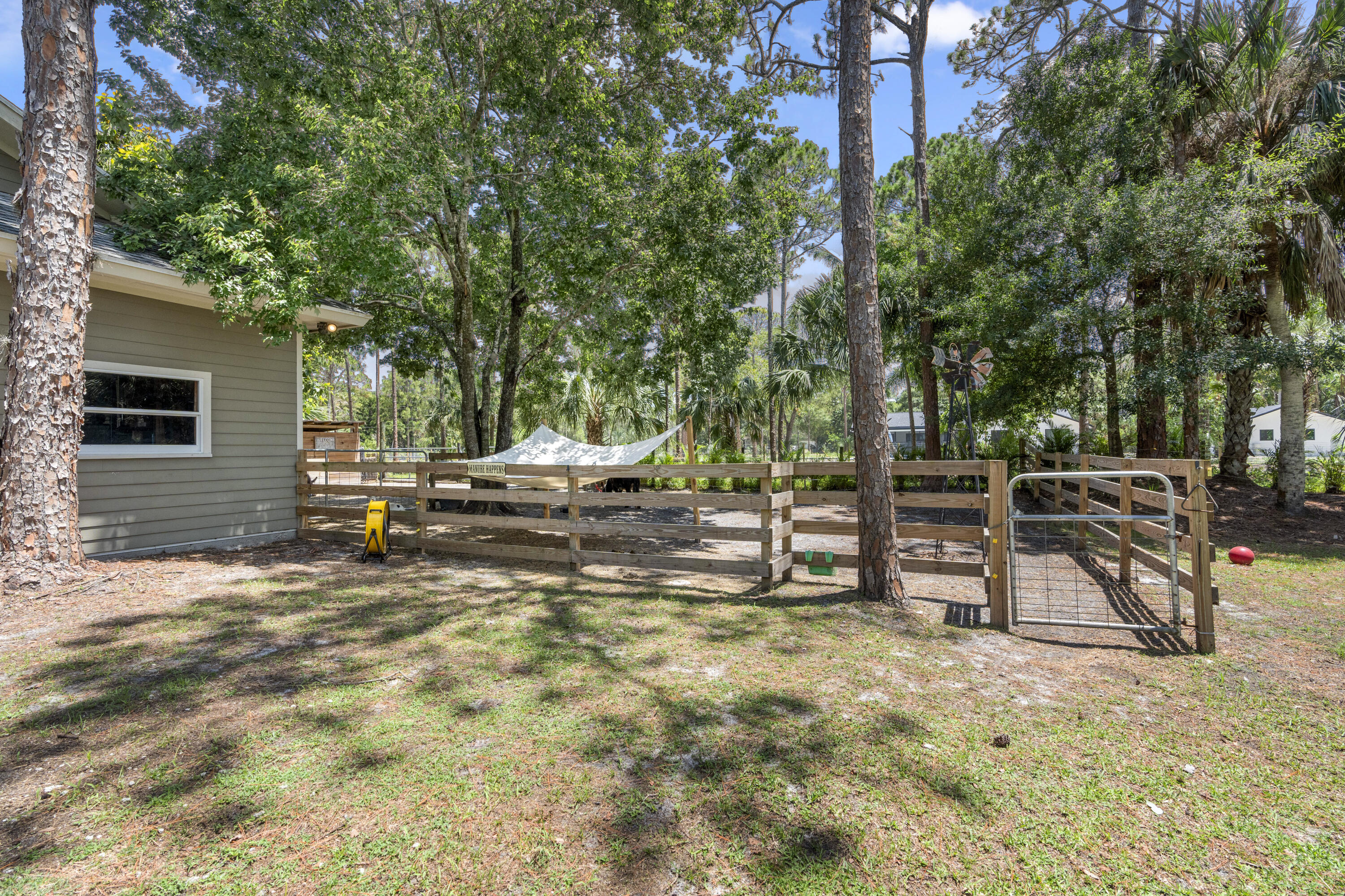 10786 165th Road N