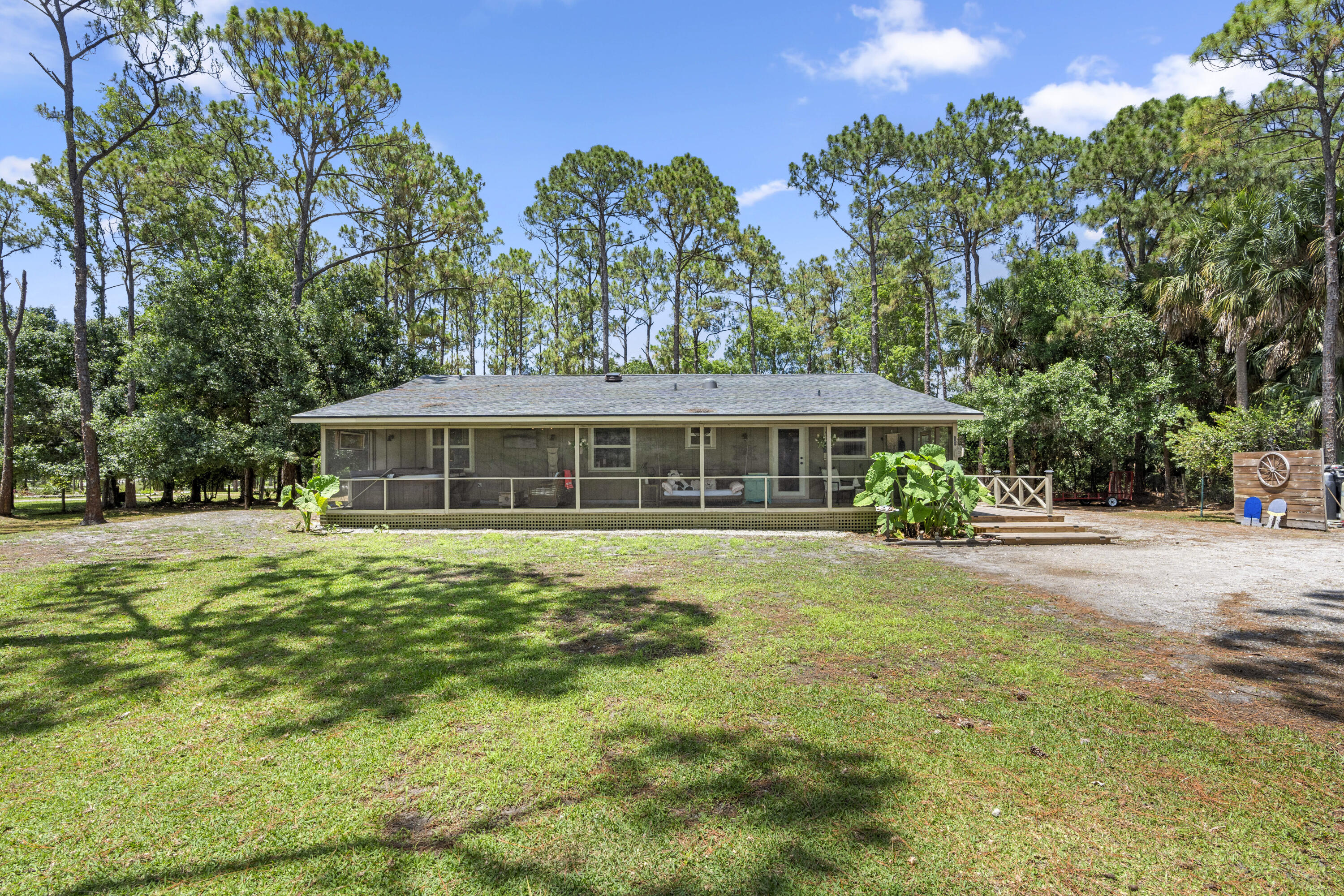 10786 165th Road N