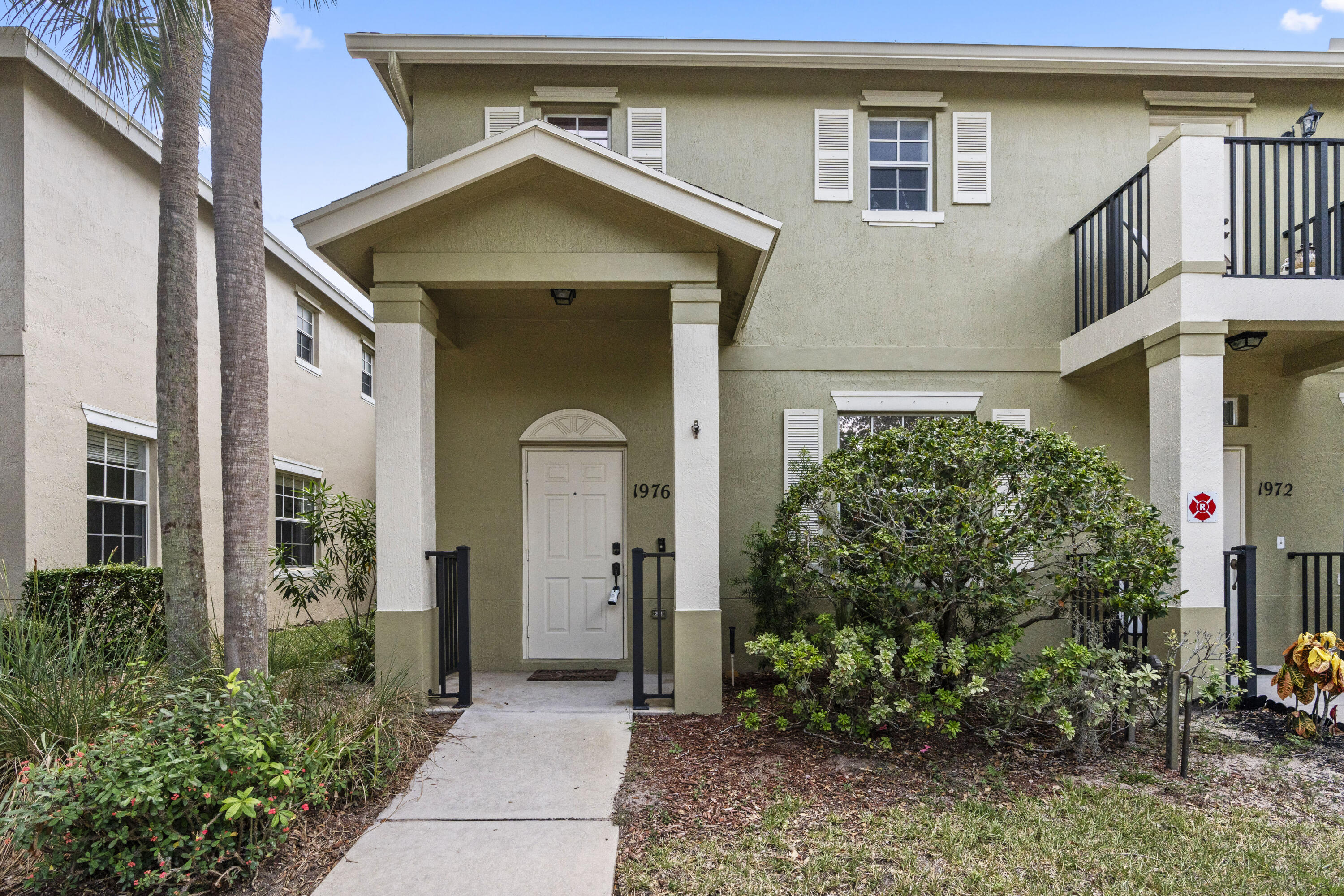 1976 SE High Springs Drive