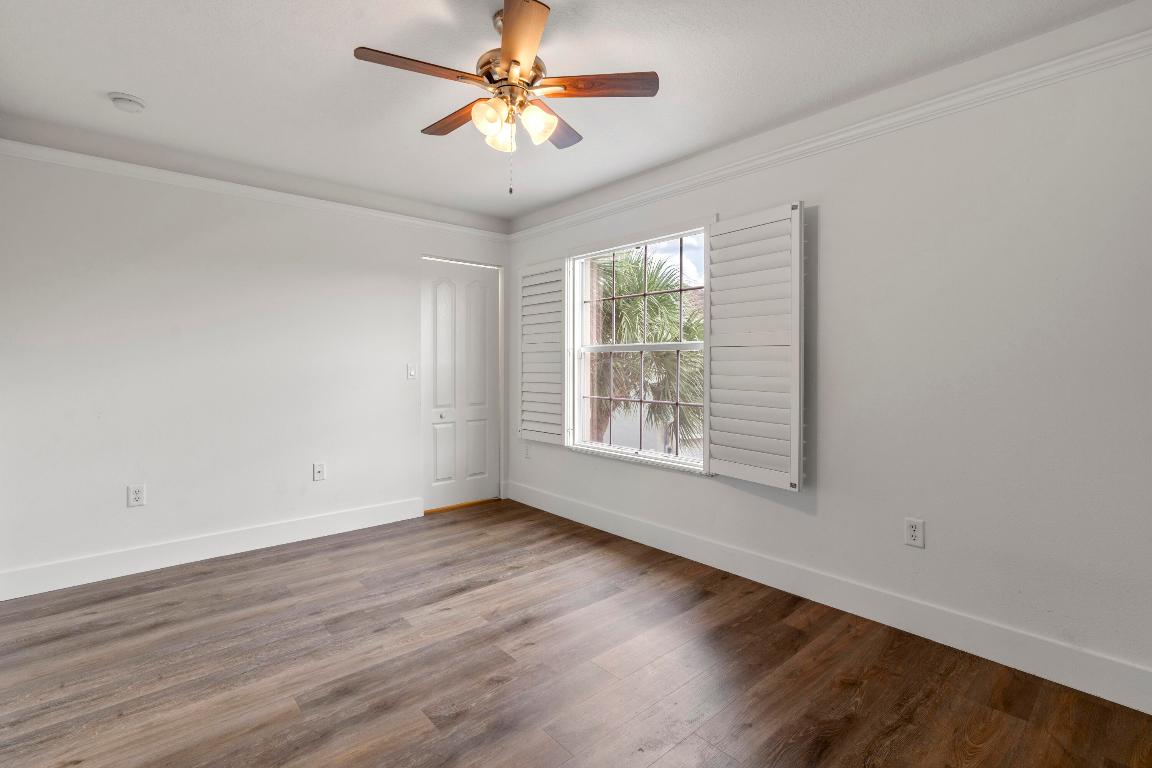 1976 SE High Springs Drive