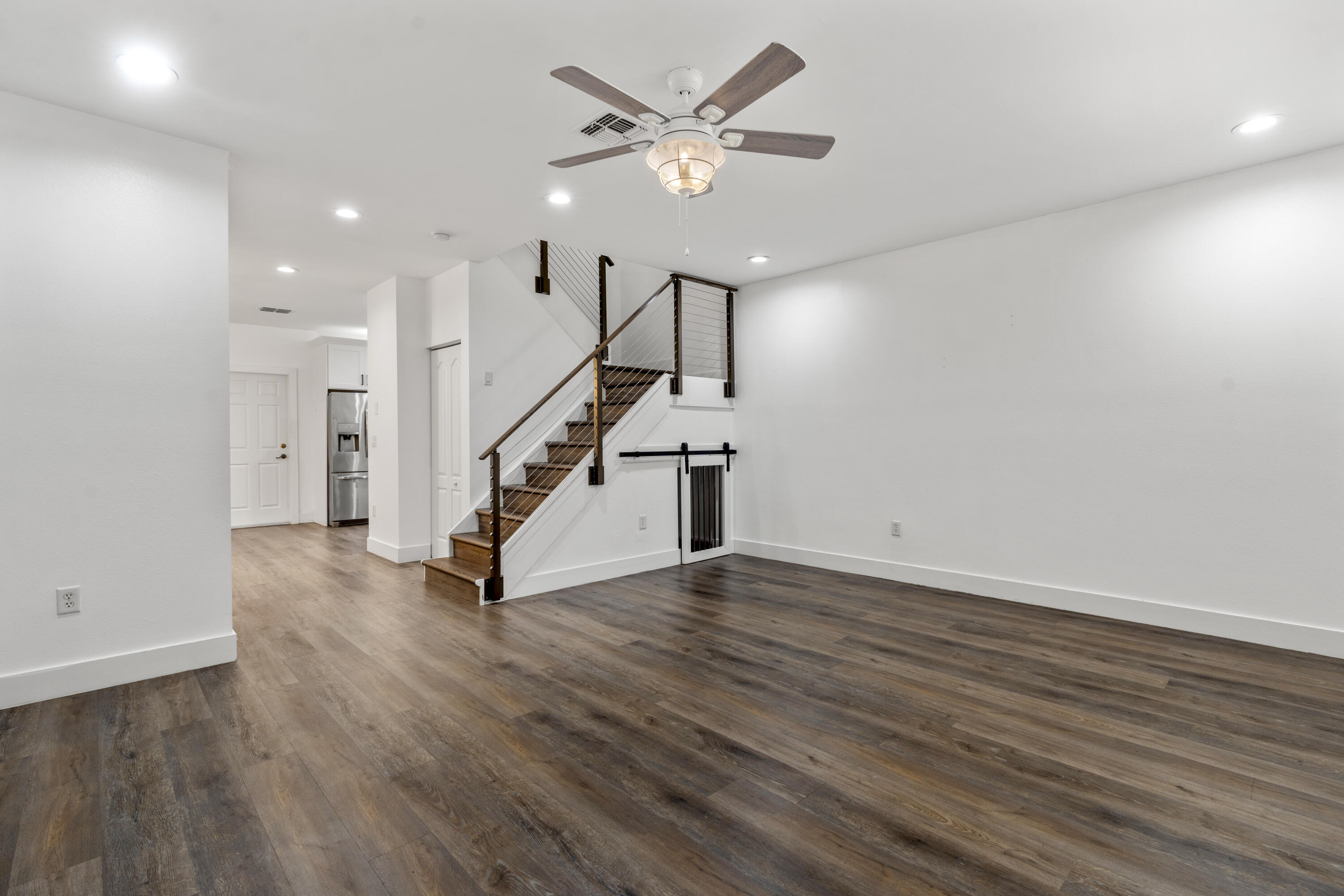 1976 SE High Springs Drive