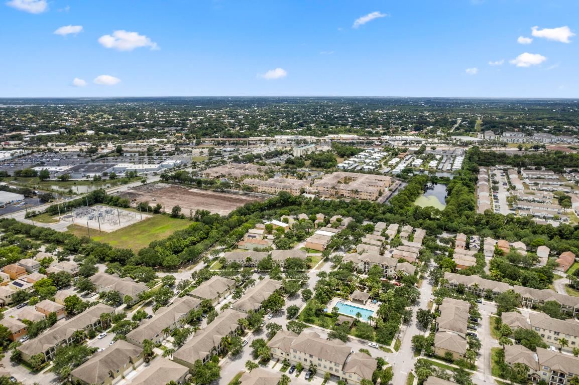 1976 SE High Springs Drive