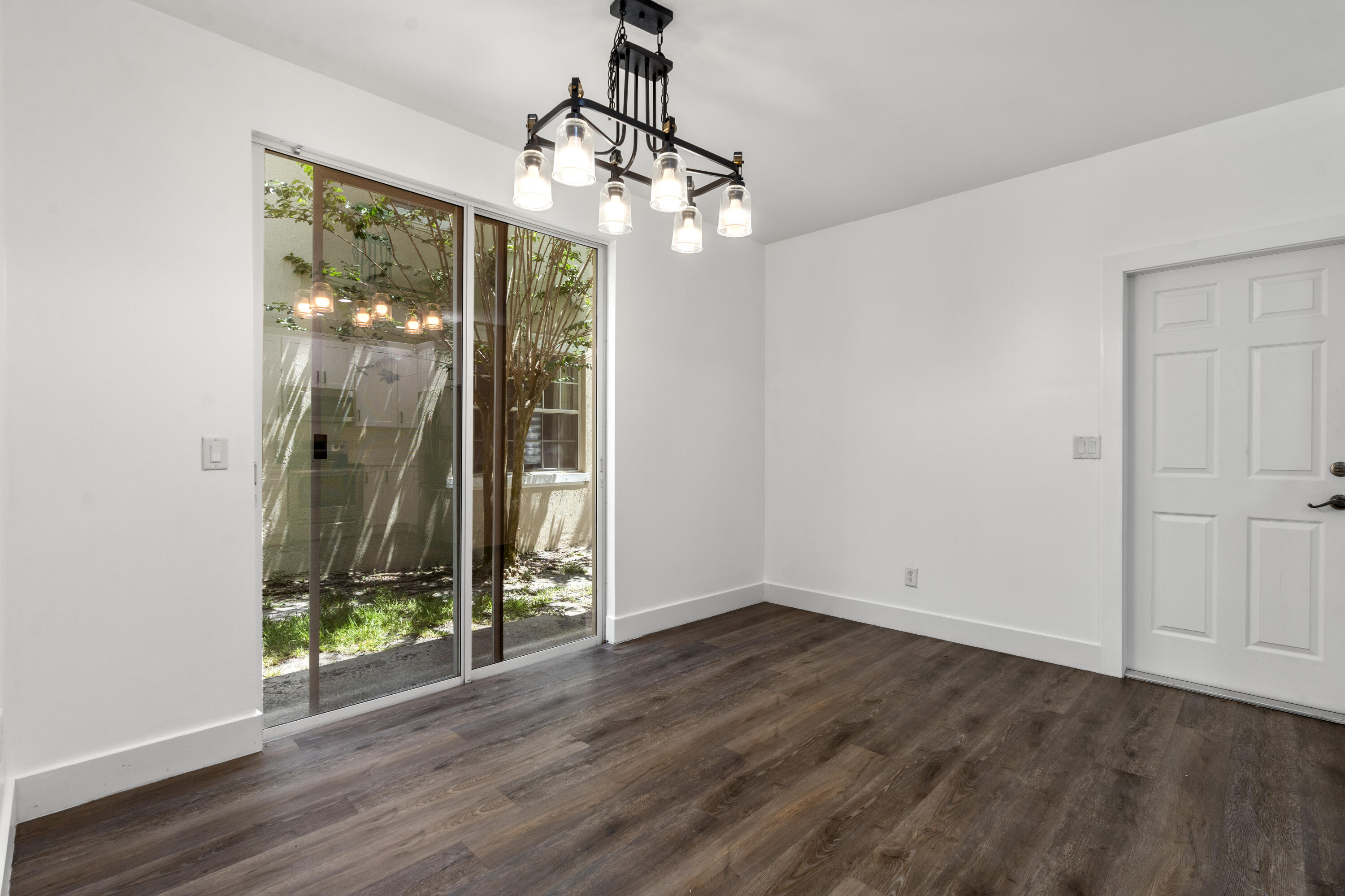 1976 SE High Springs Drive