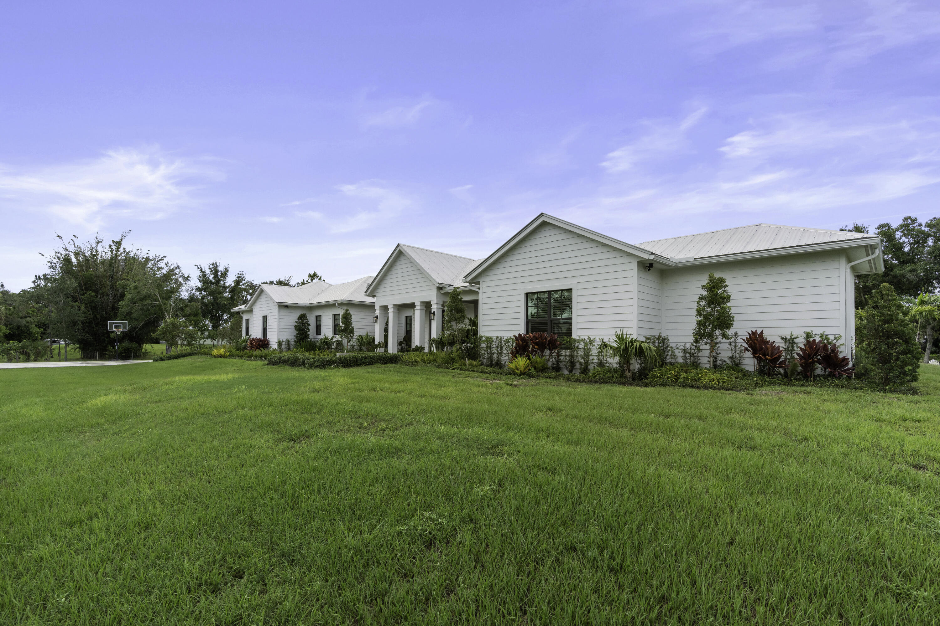 9339 154th Road N
