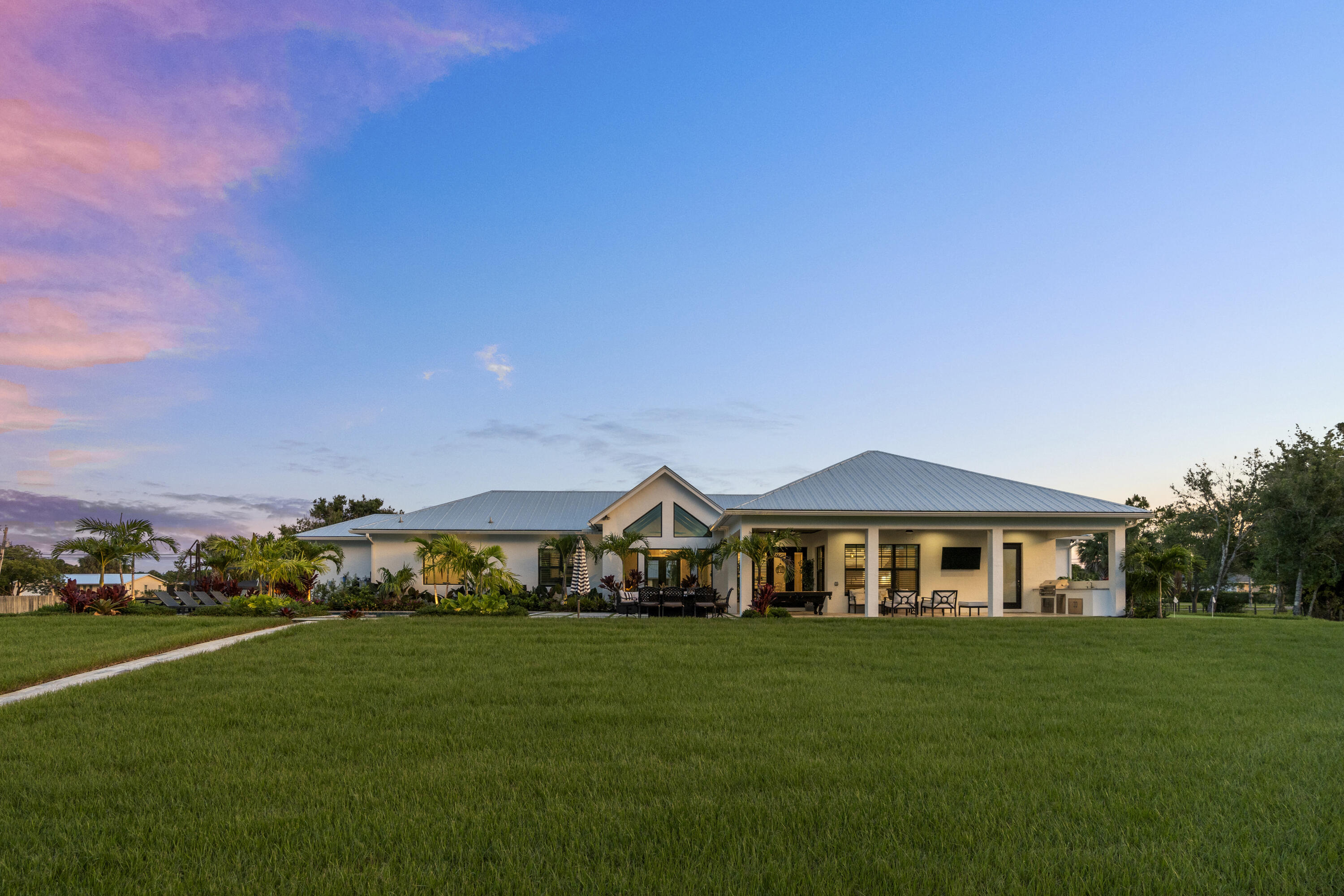 9339 154th Road N