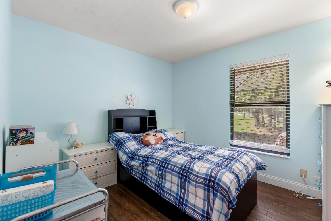 13759 159th Street N