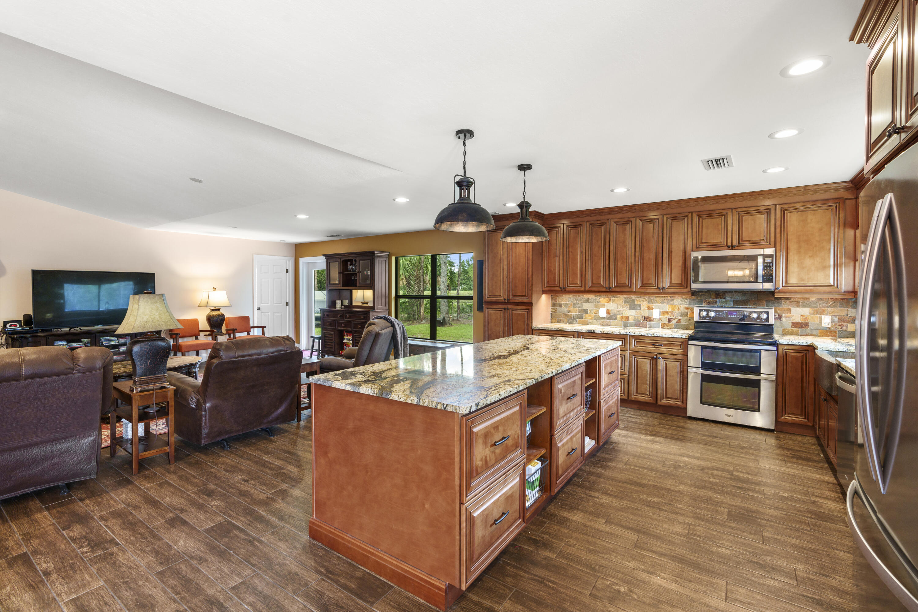 13759 159th Street N