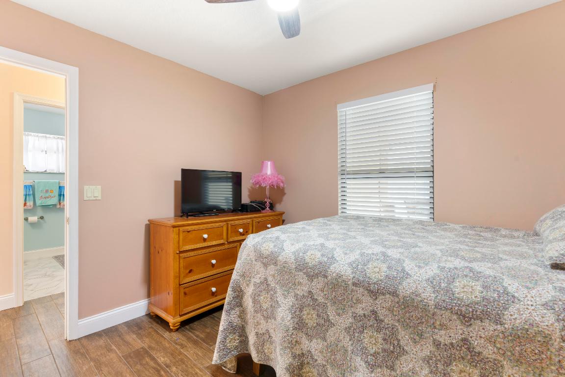 13759 159th Street N