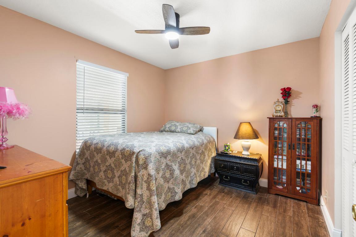 13759 159th Street N