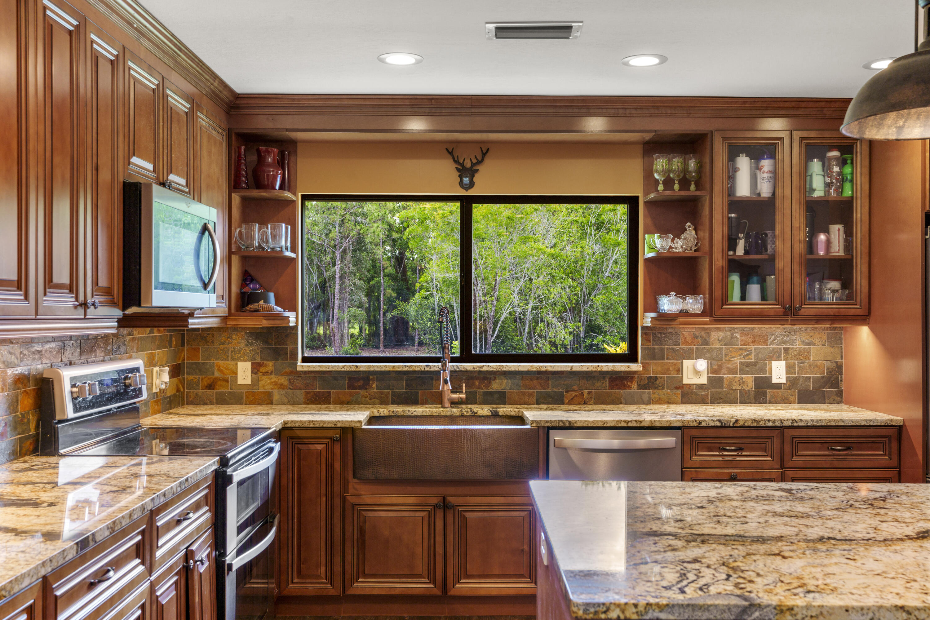 13759 159th Street N