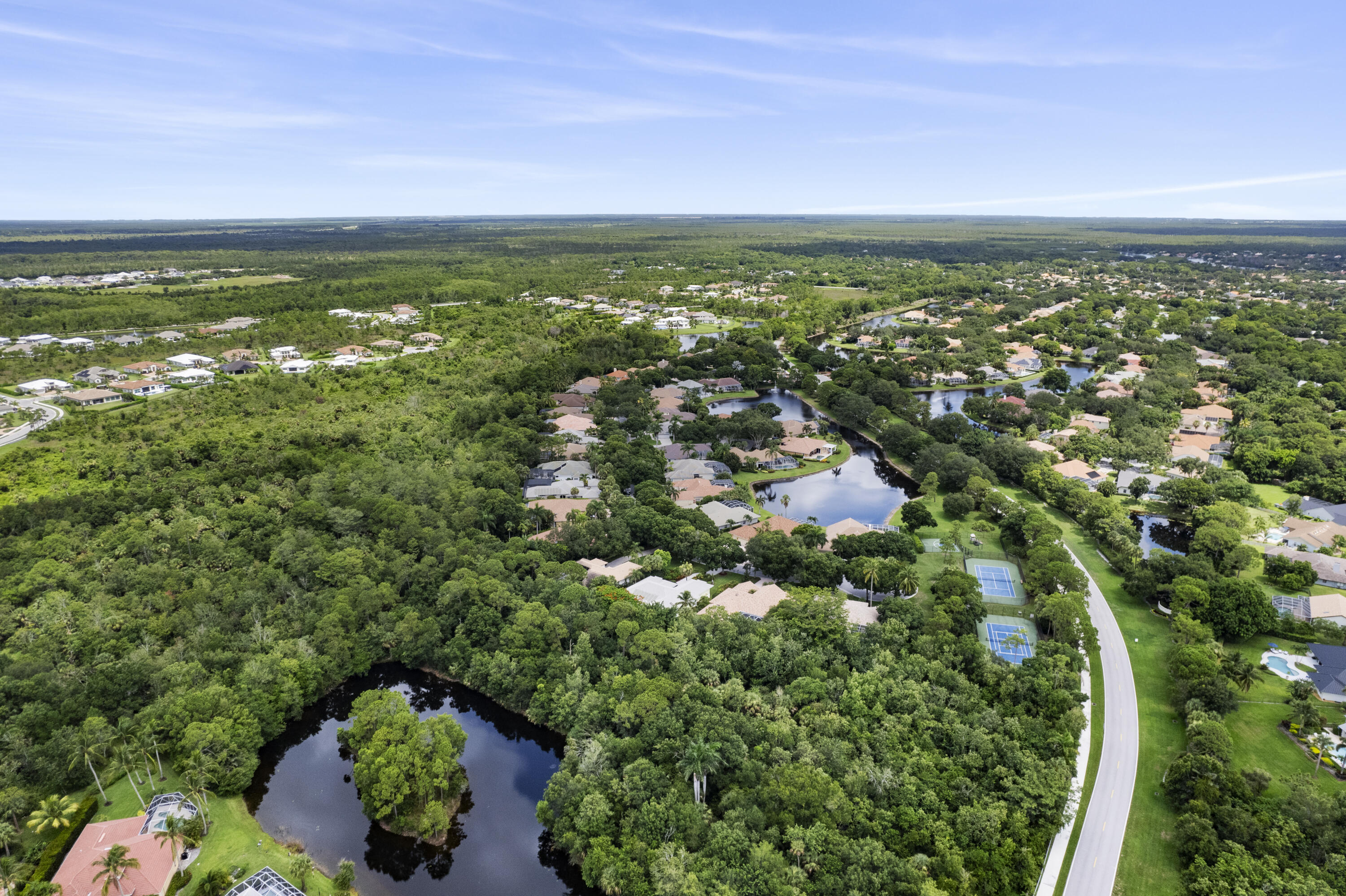 136 N River Drive W