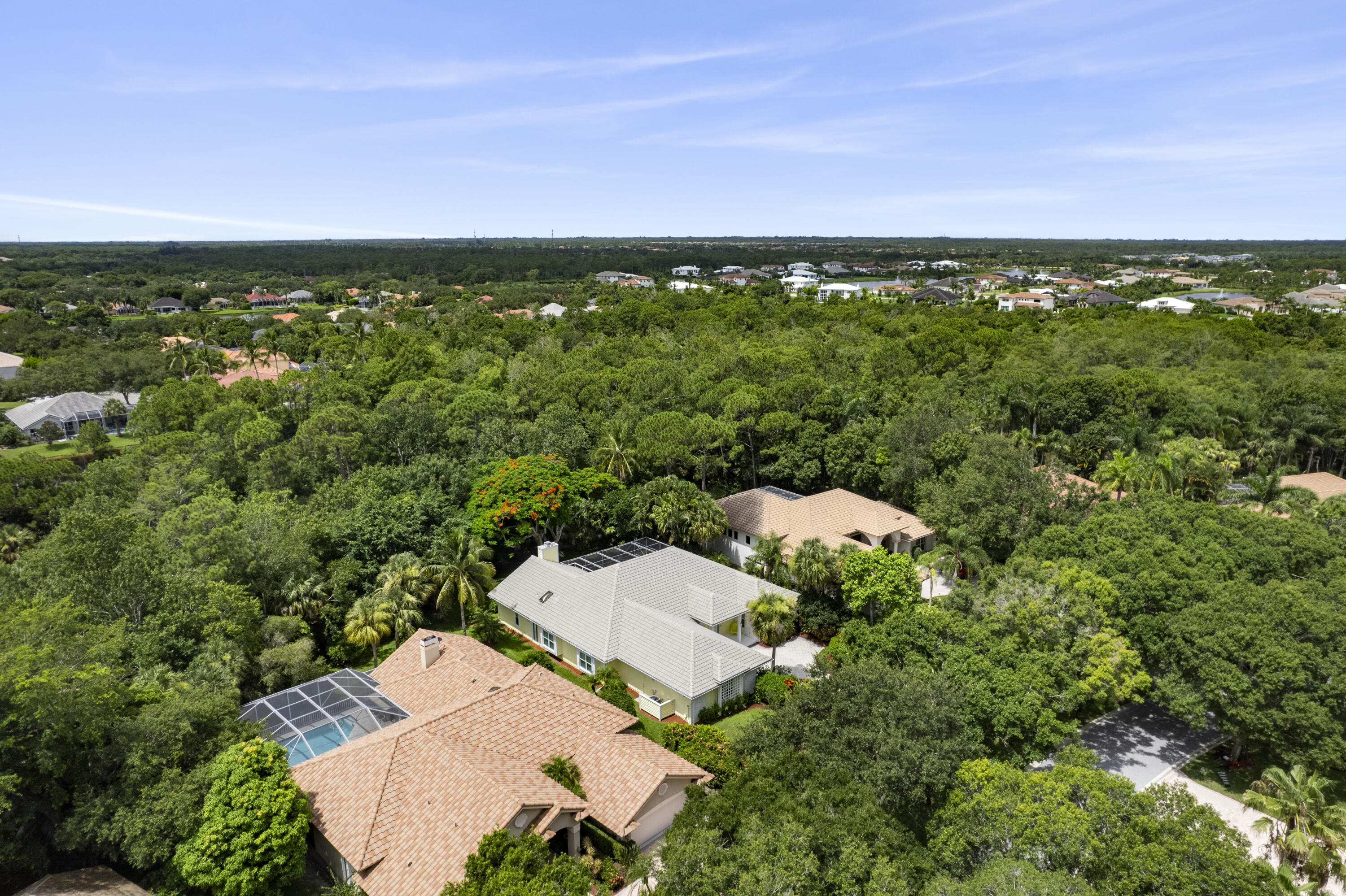 136 N River Drive W