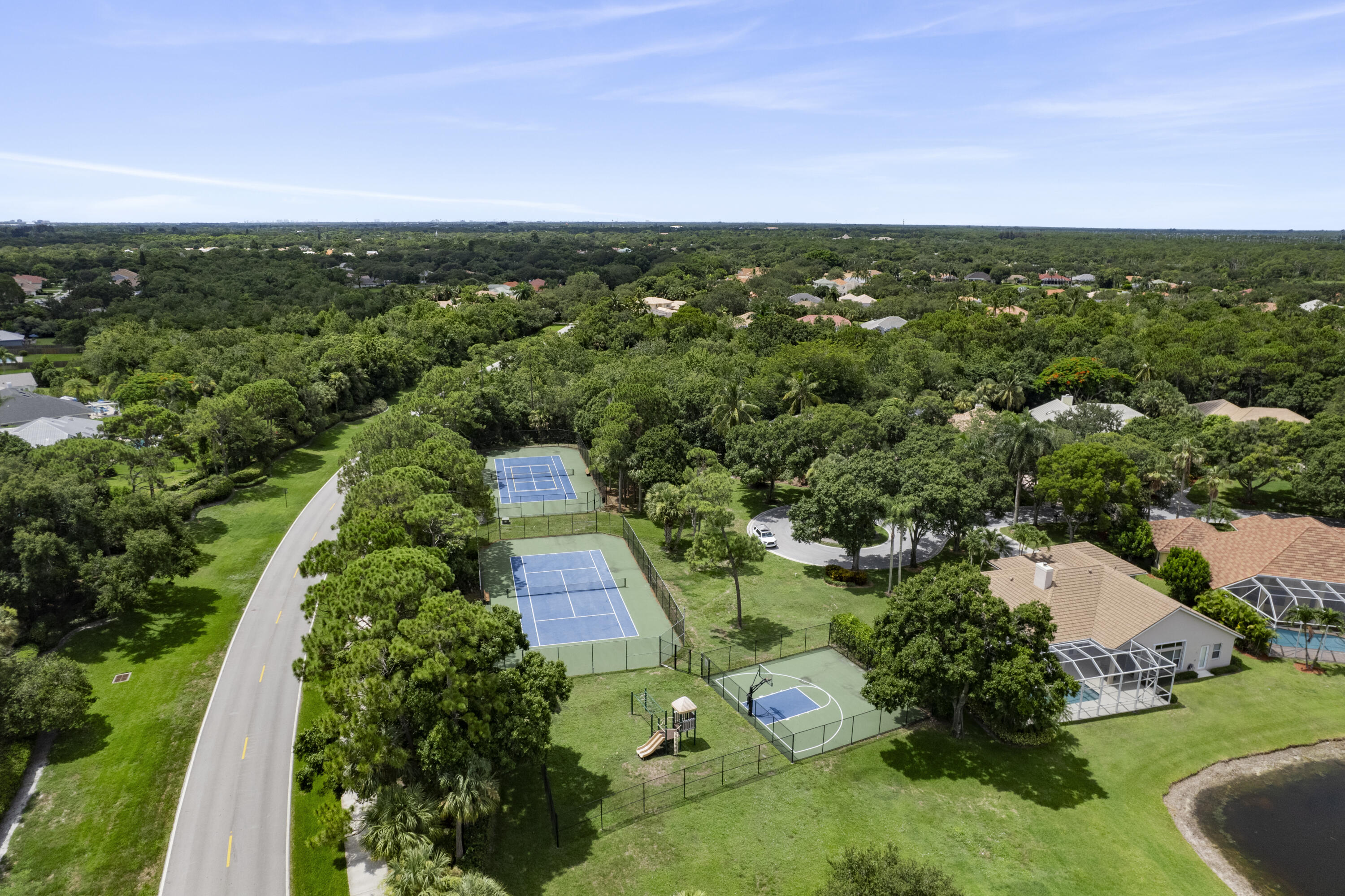 136 N River Drive W
