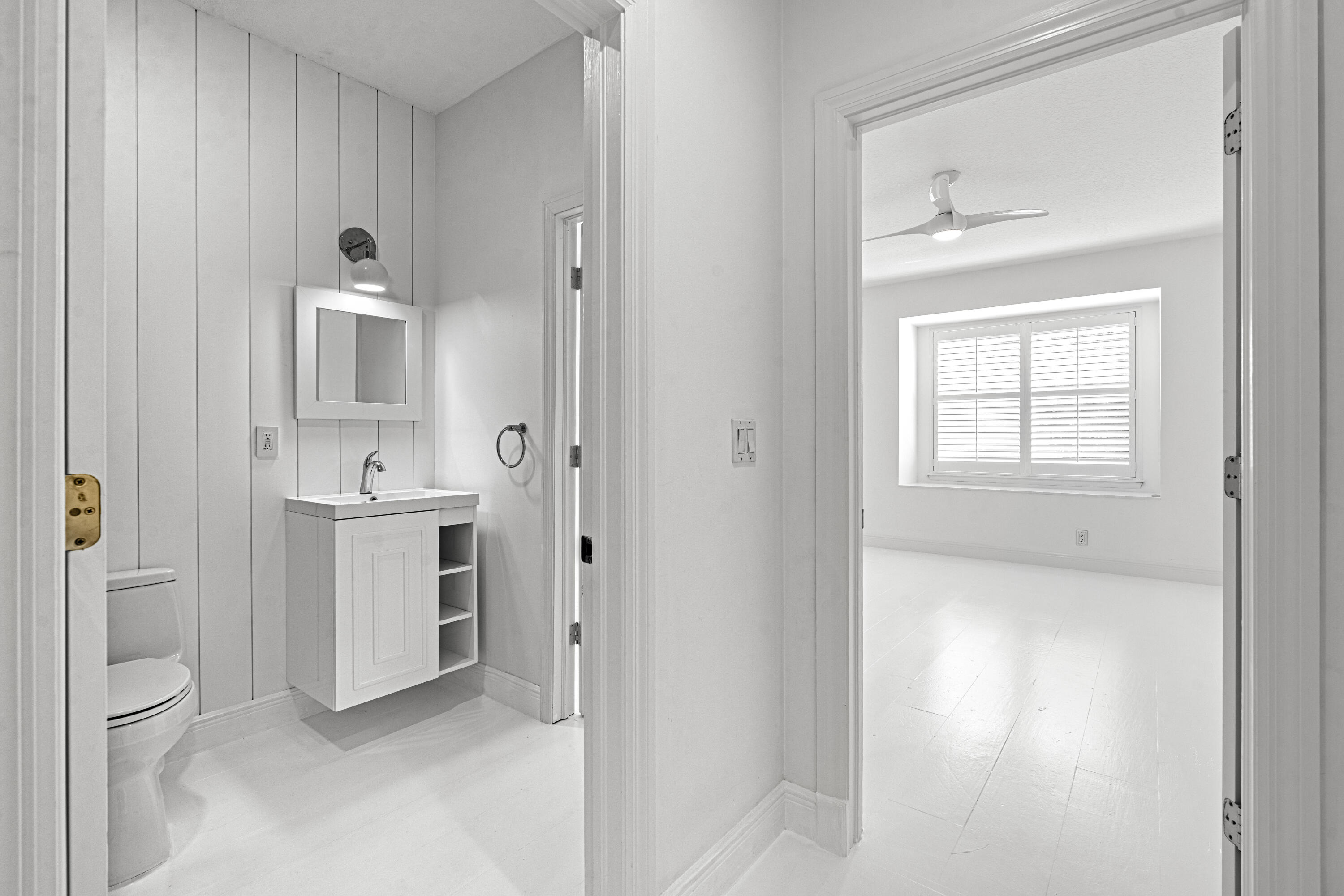 136 N River Drive W