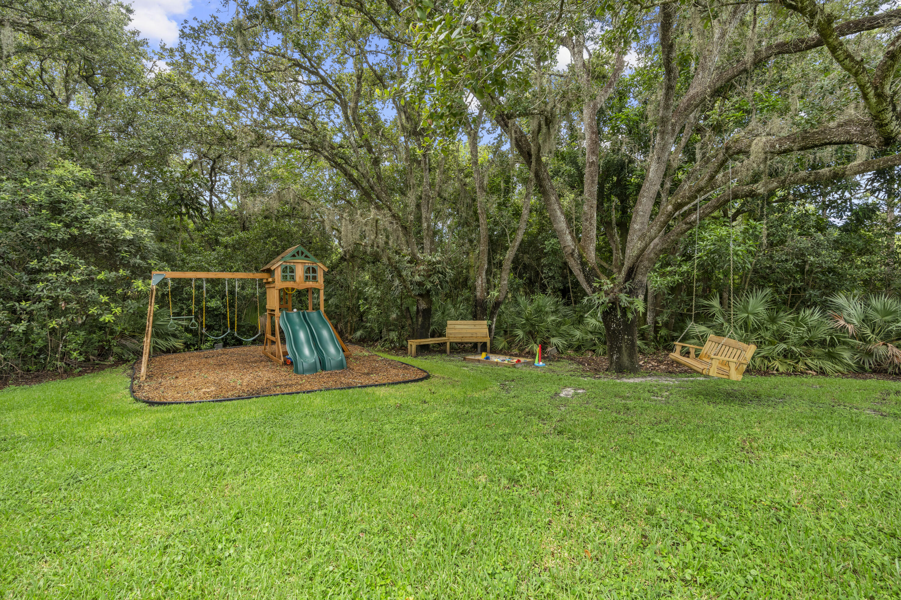 1001 SE Ranch Road