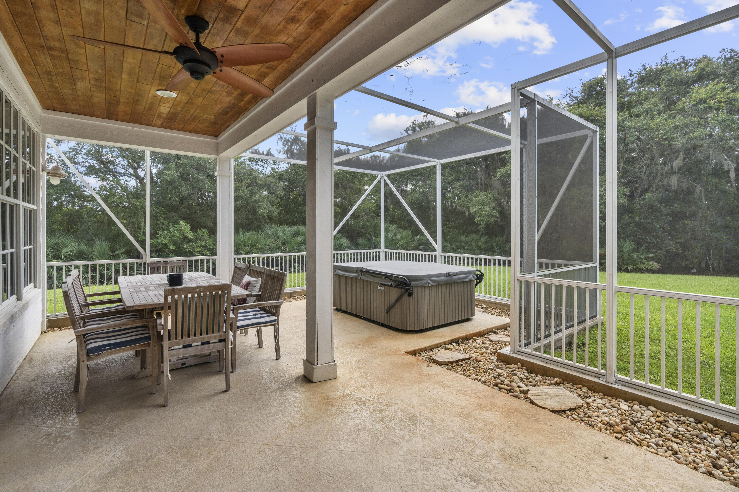 1001 SE Ranch Road