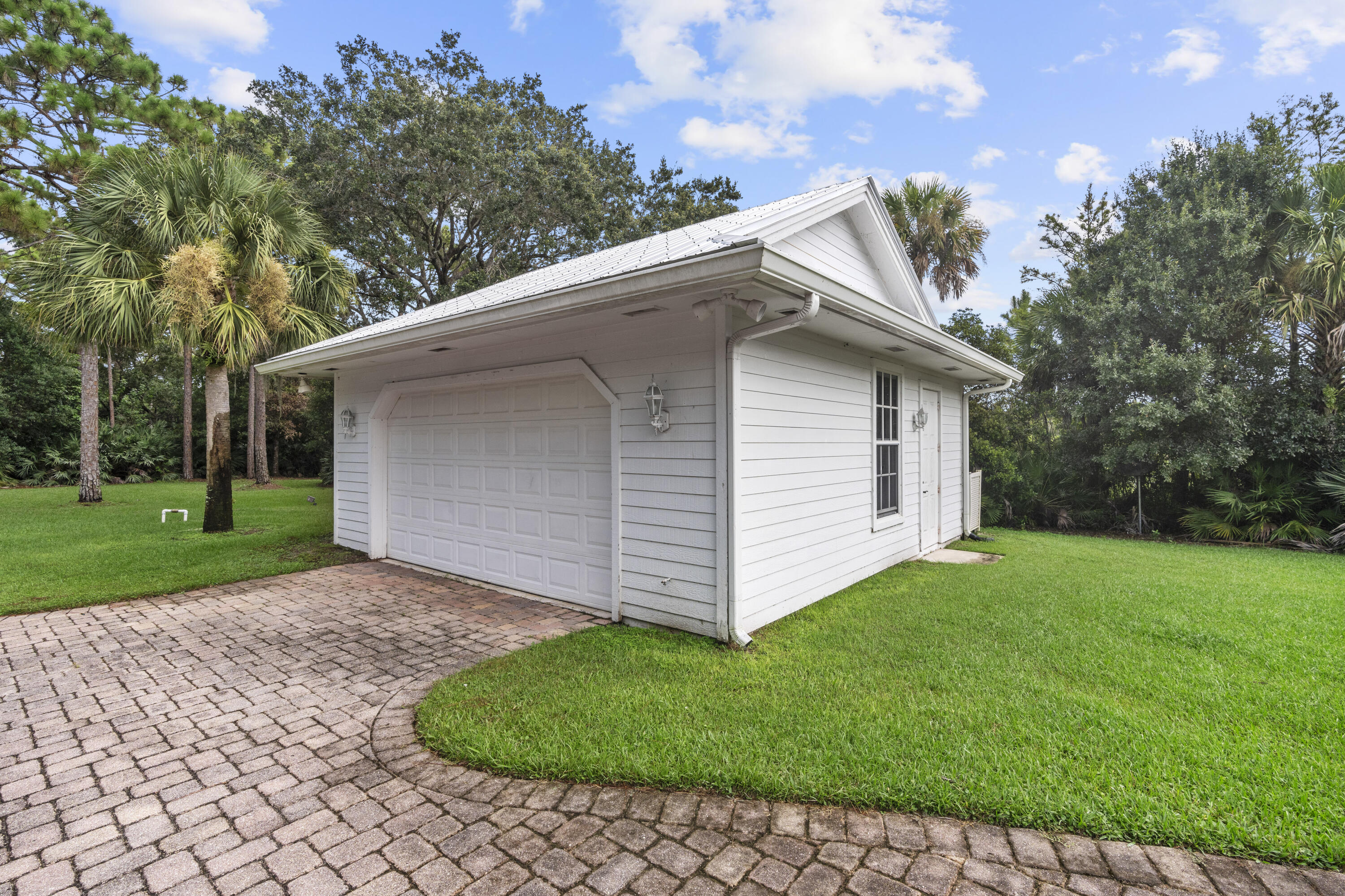 1001 SE Ranch Road