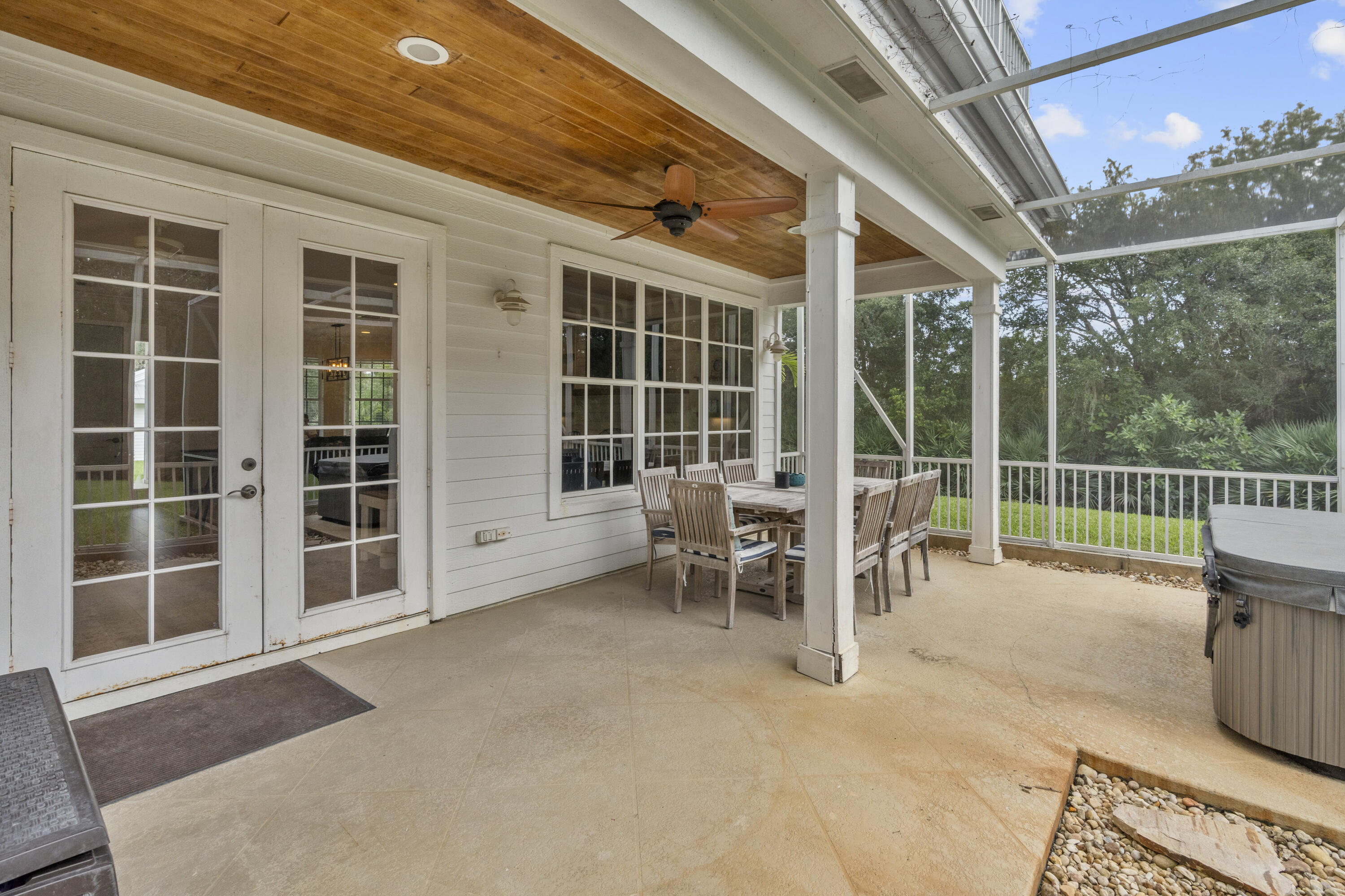 1001 SE Ranch Road