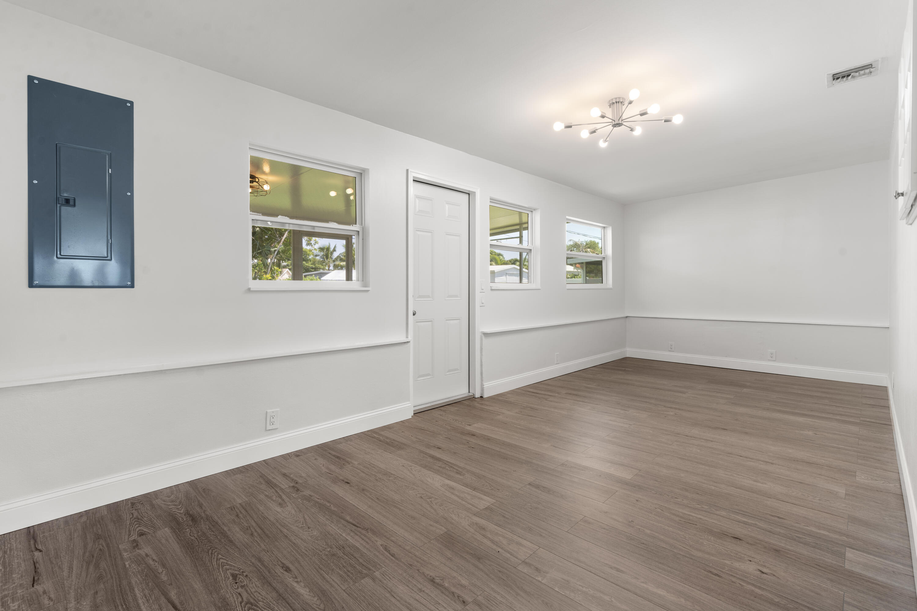 1005 Riverwood Lane