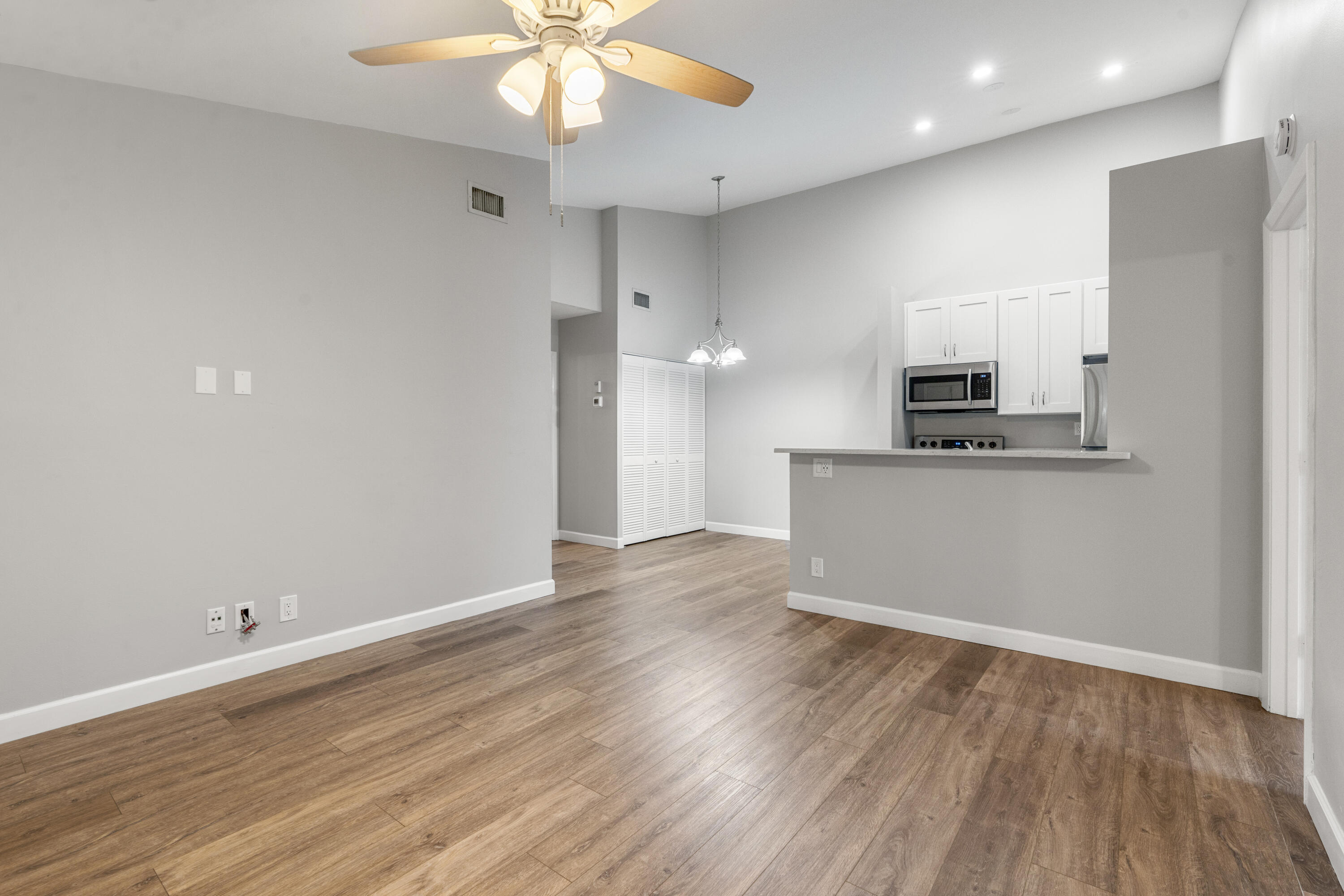 6499 Chasewood Drive F