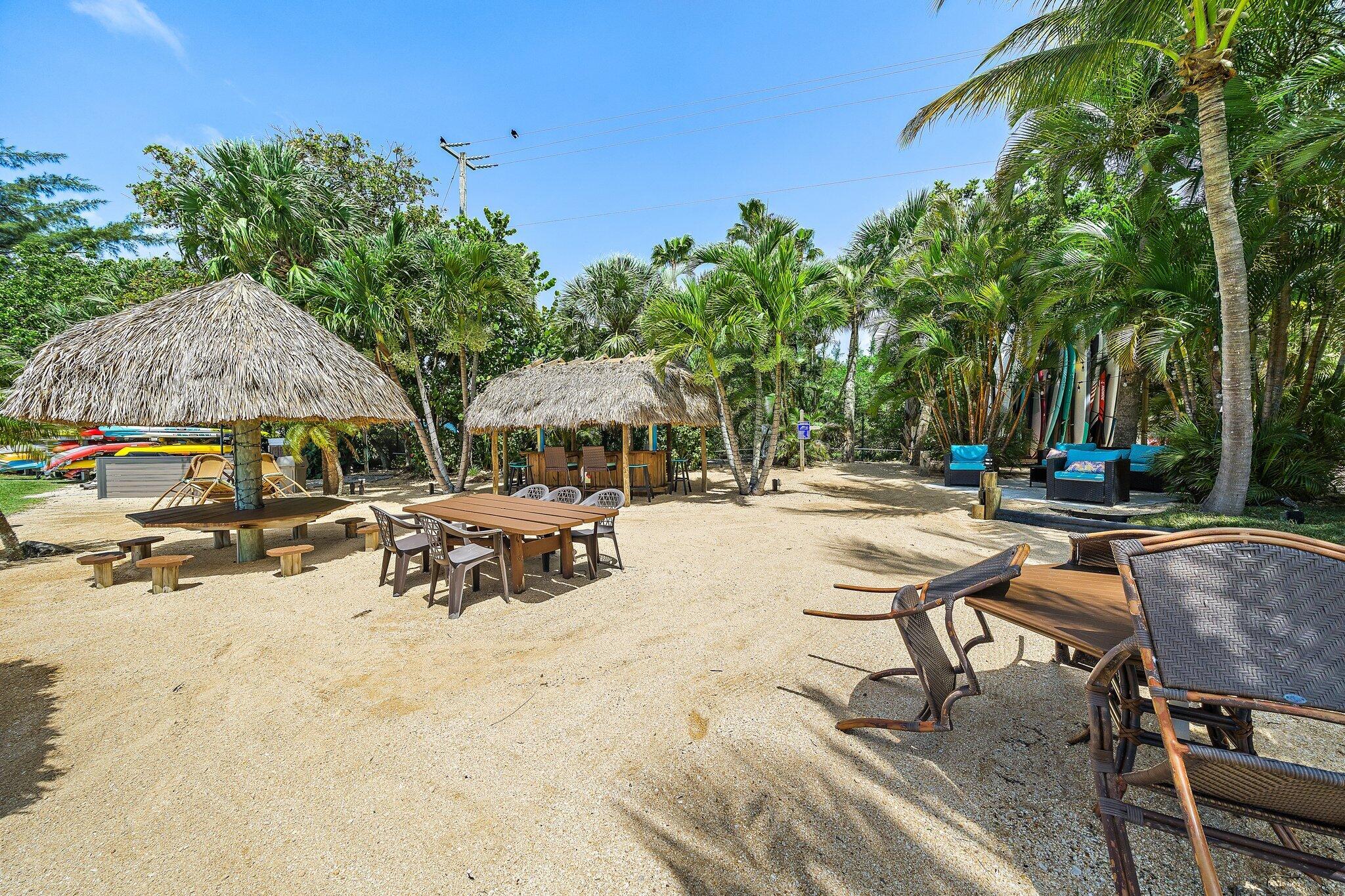 1748 Cove Drive 322