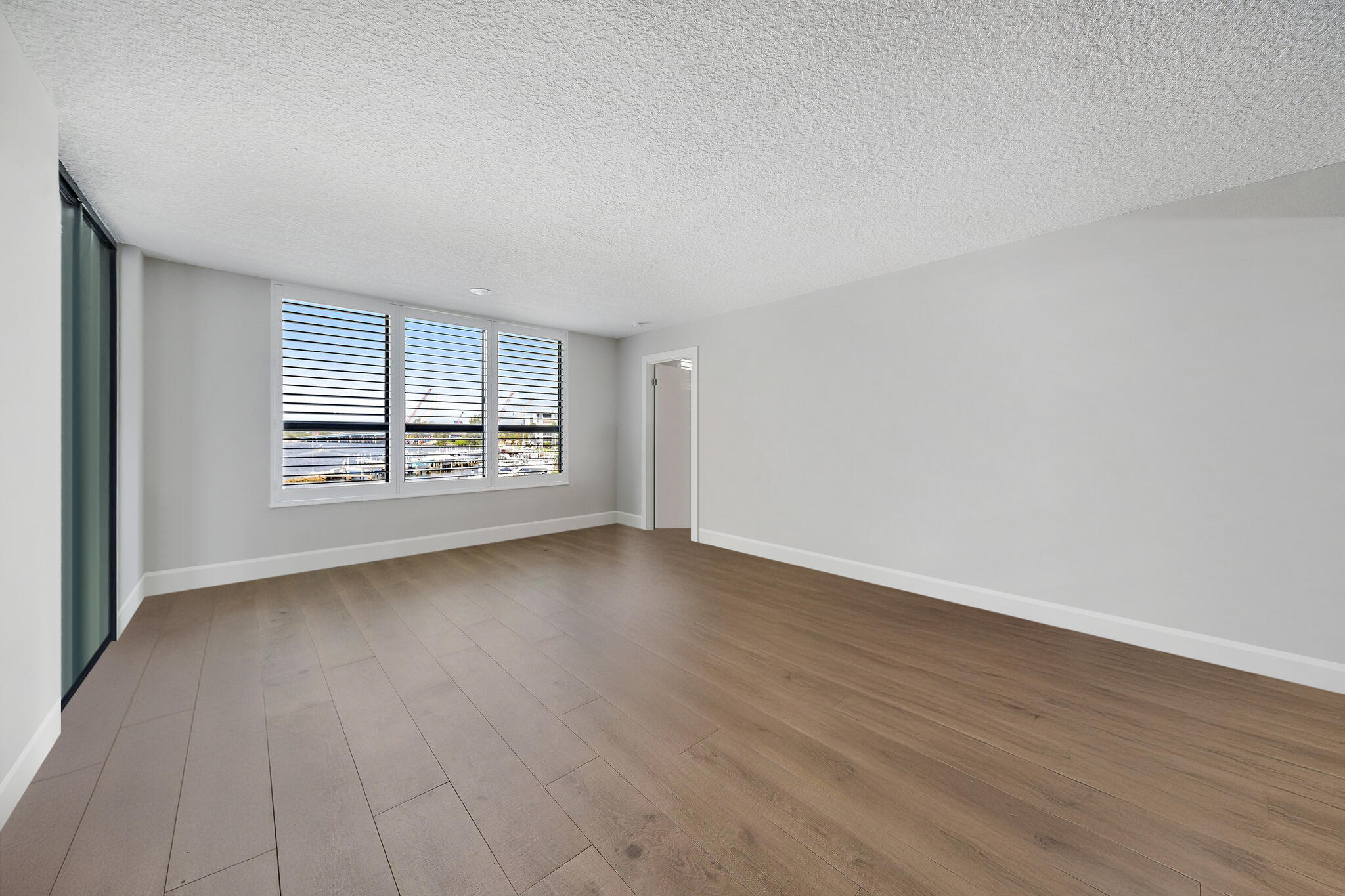 1748 Cove Drive 322