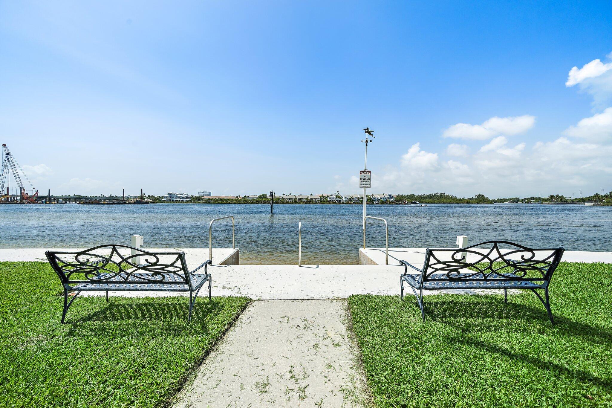 1748 Cove Drive 322