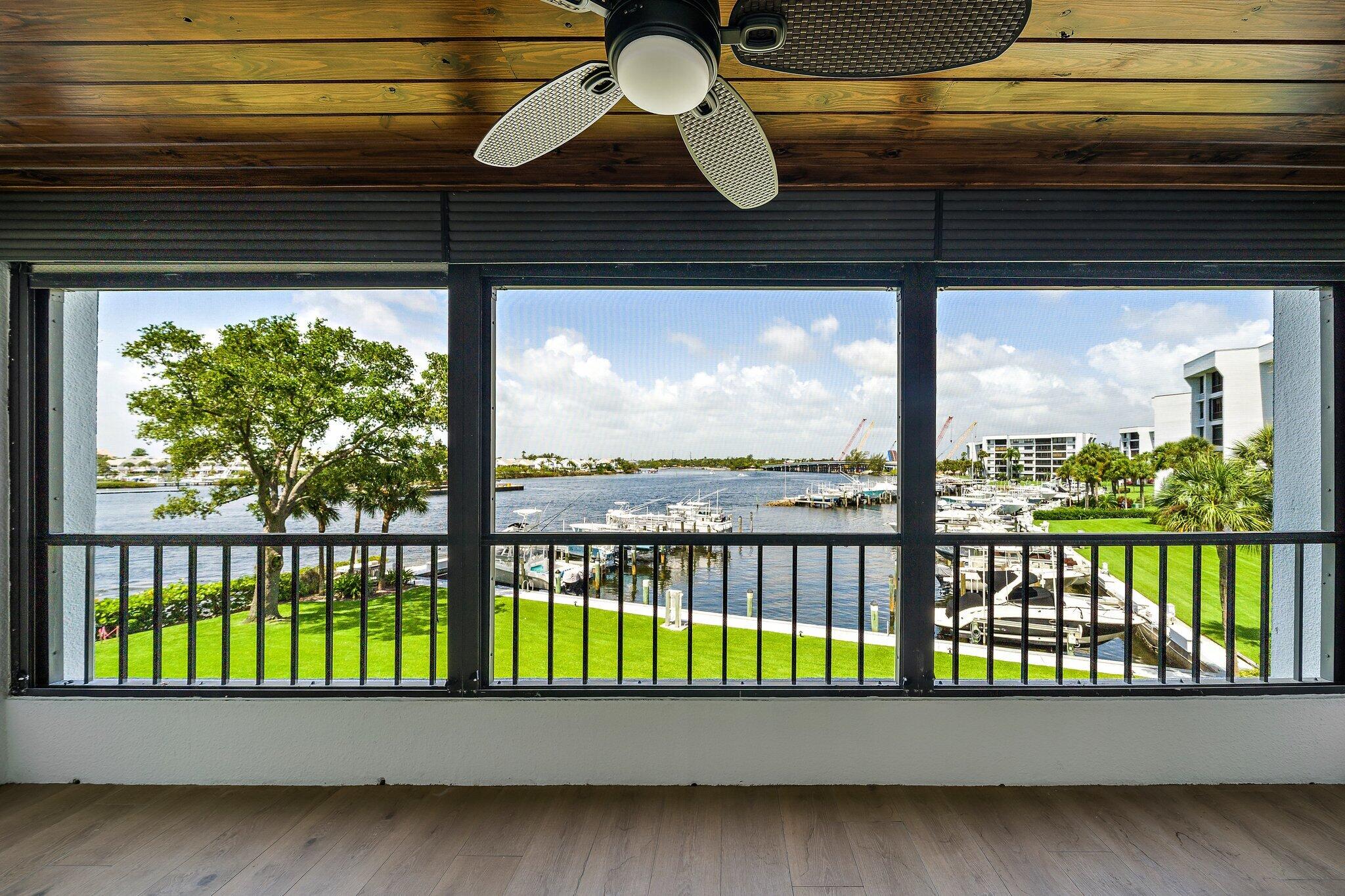 1748 Cove Drive 322